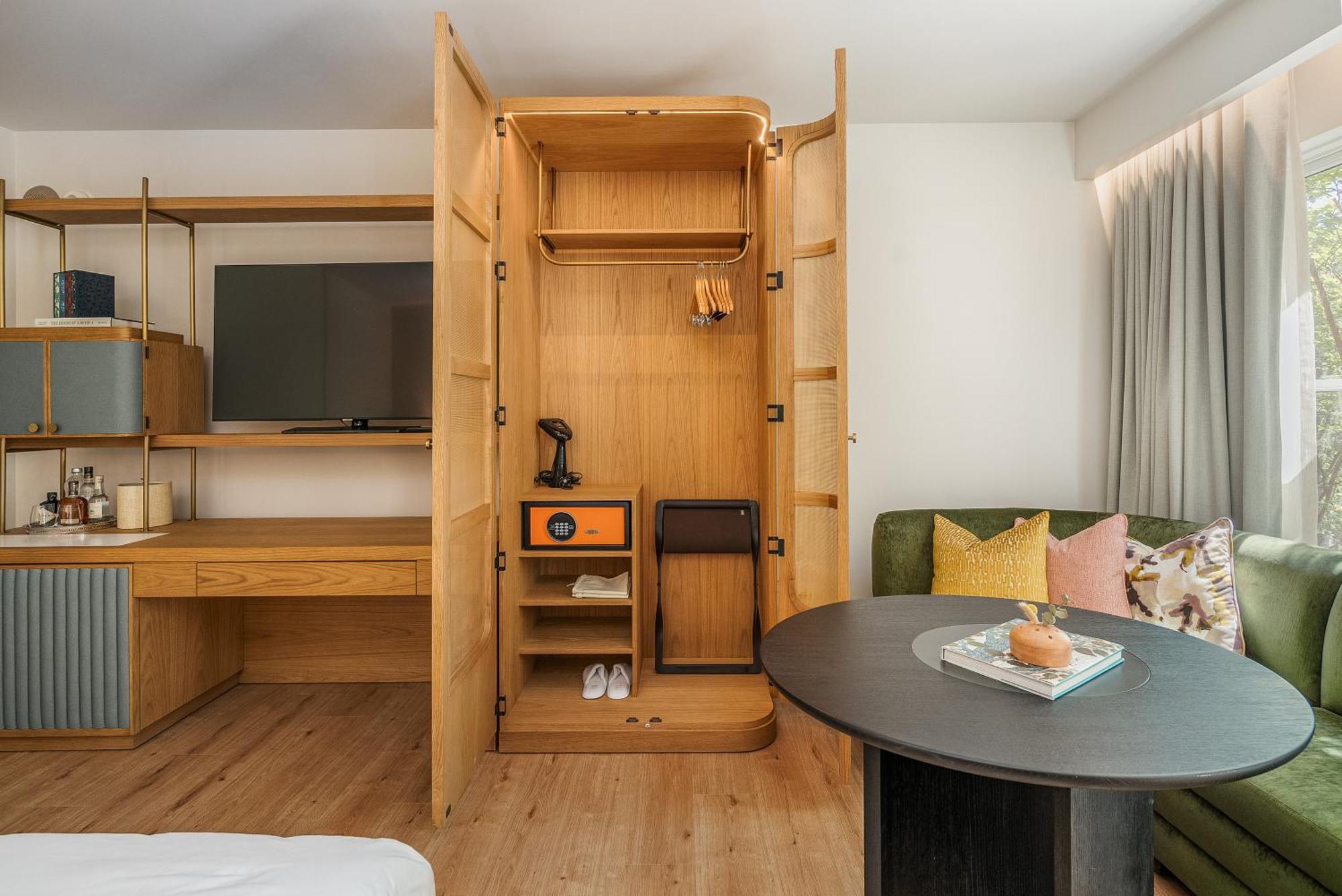 Standard Queen Room with Two Queen Beds