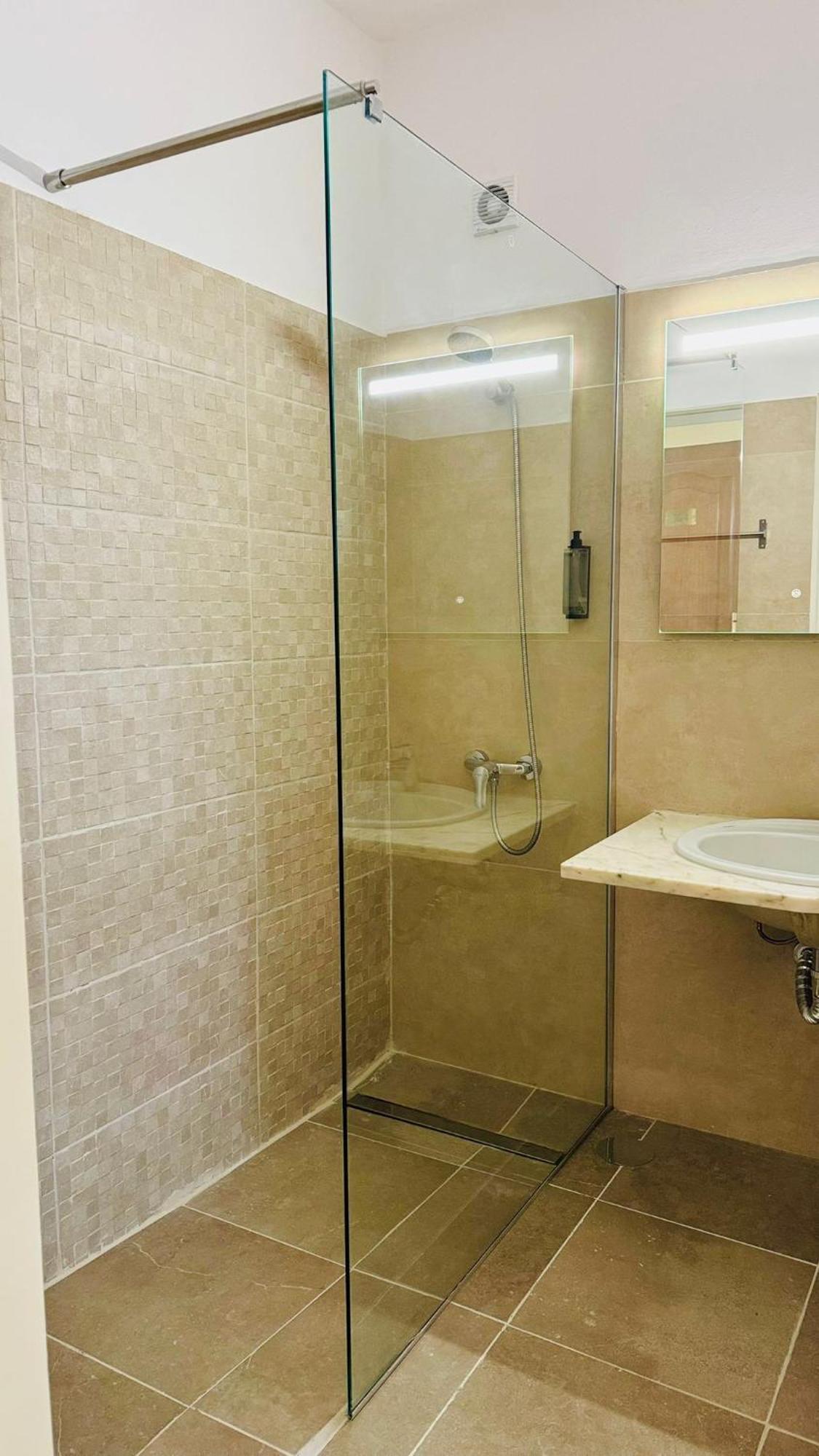 Junior Suite,1624312495:JPEG