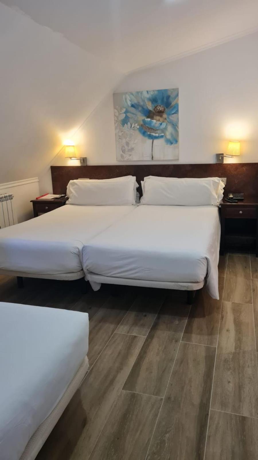 Economy Triple Room,1624314590:JPEG