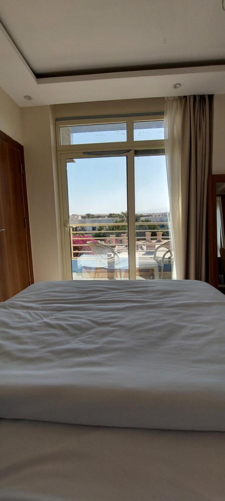 Suite Pool View