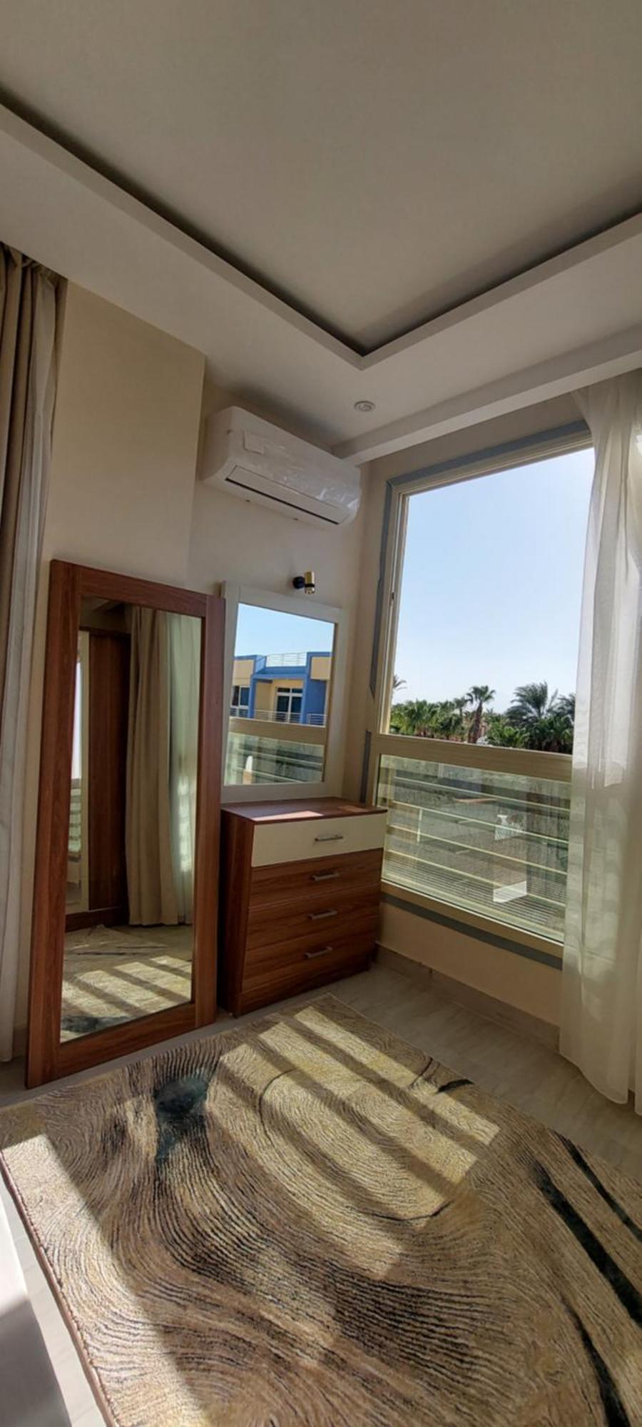 Suite Pool View
