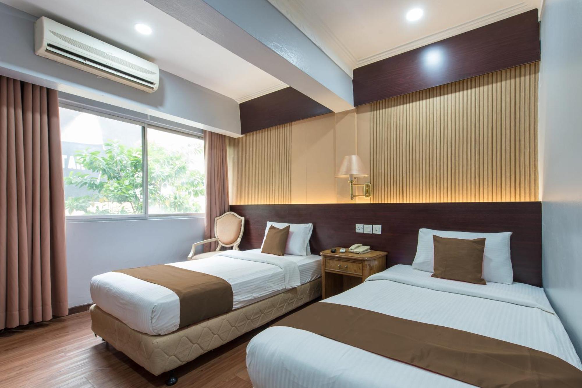 Deluxe Twin Room,1627342628:JPEG