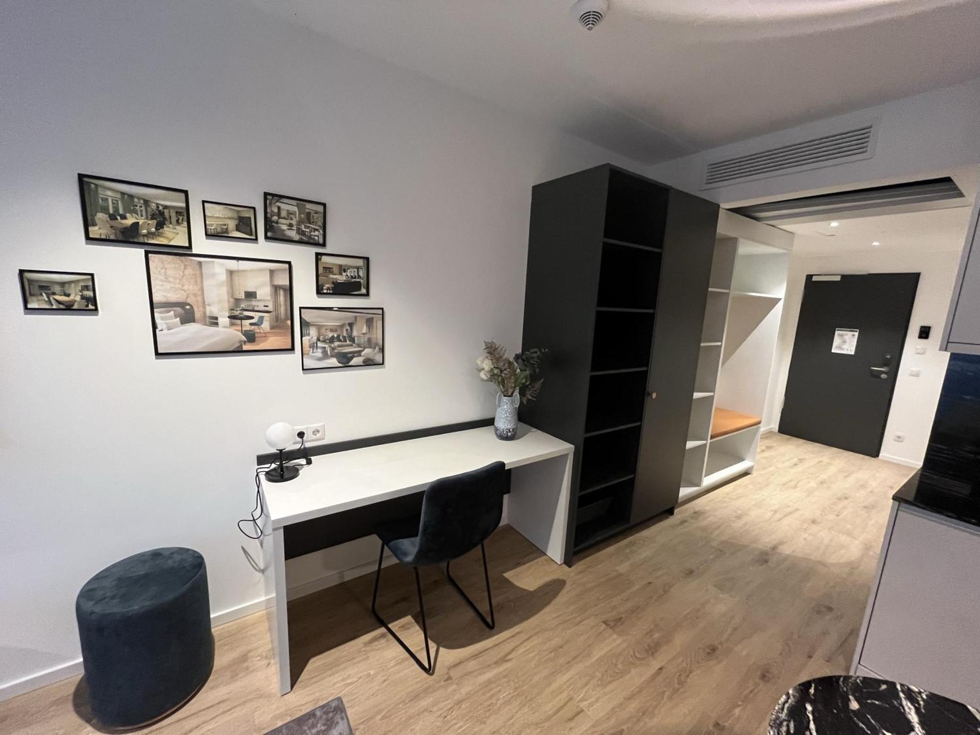 Studio met Balkon