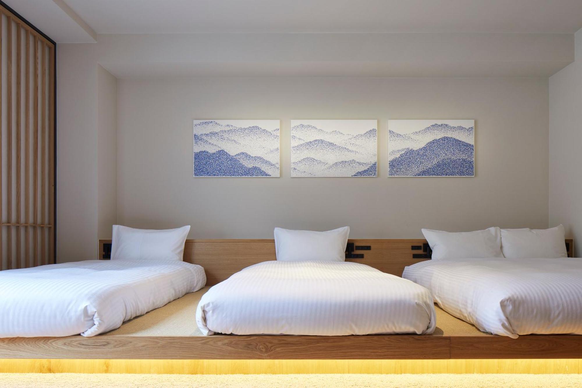 Superior 3 beds