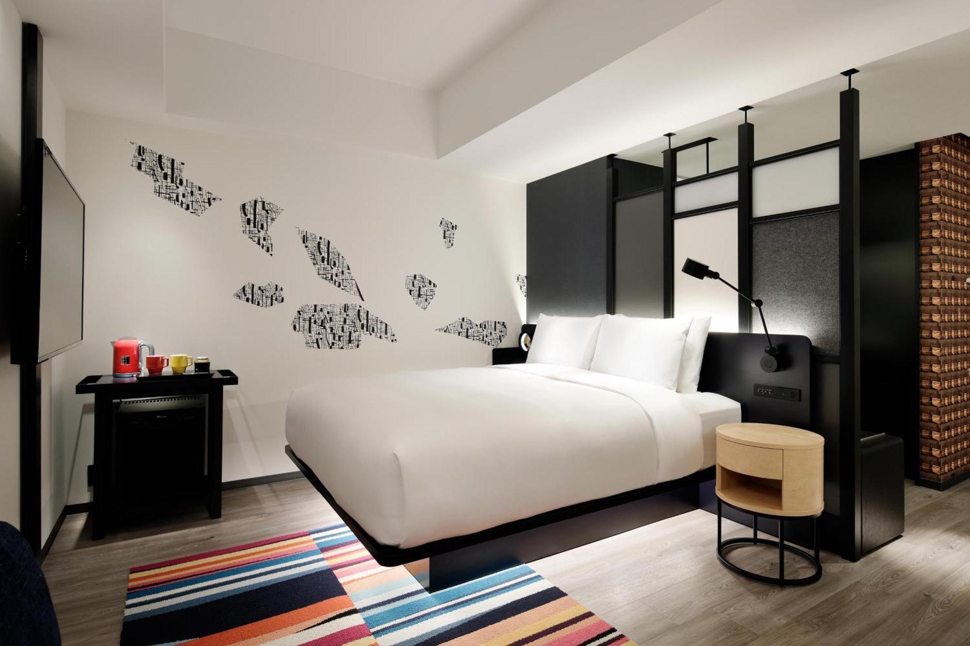 Savvy King Guest room 1 King