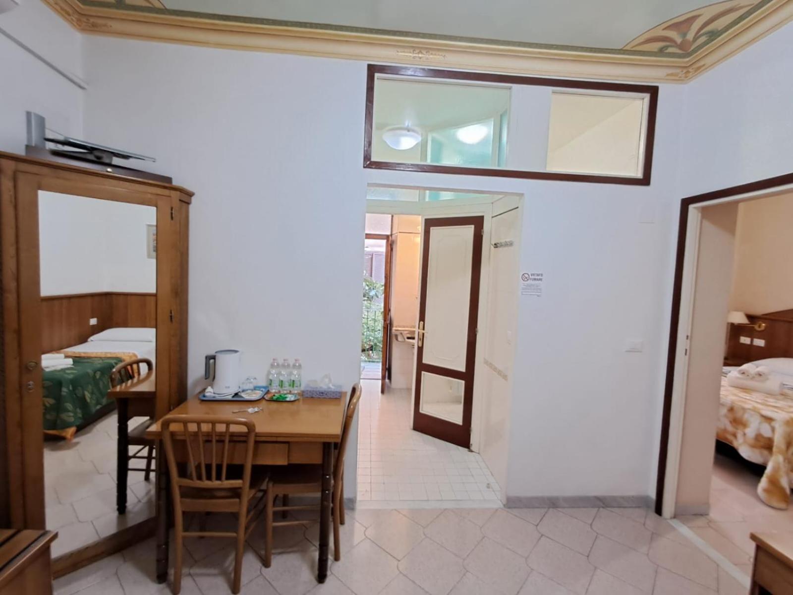 Comfort Triple Room