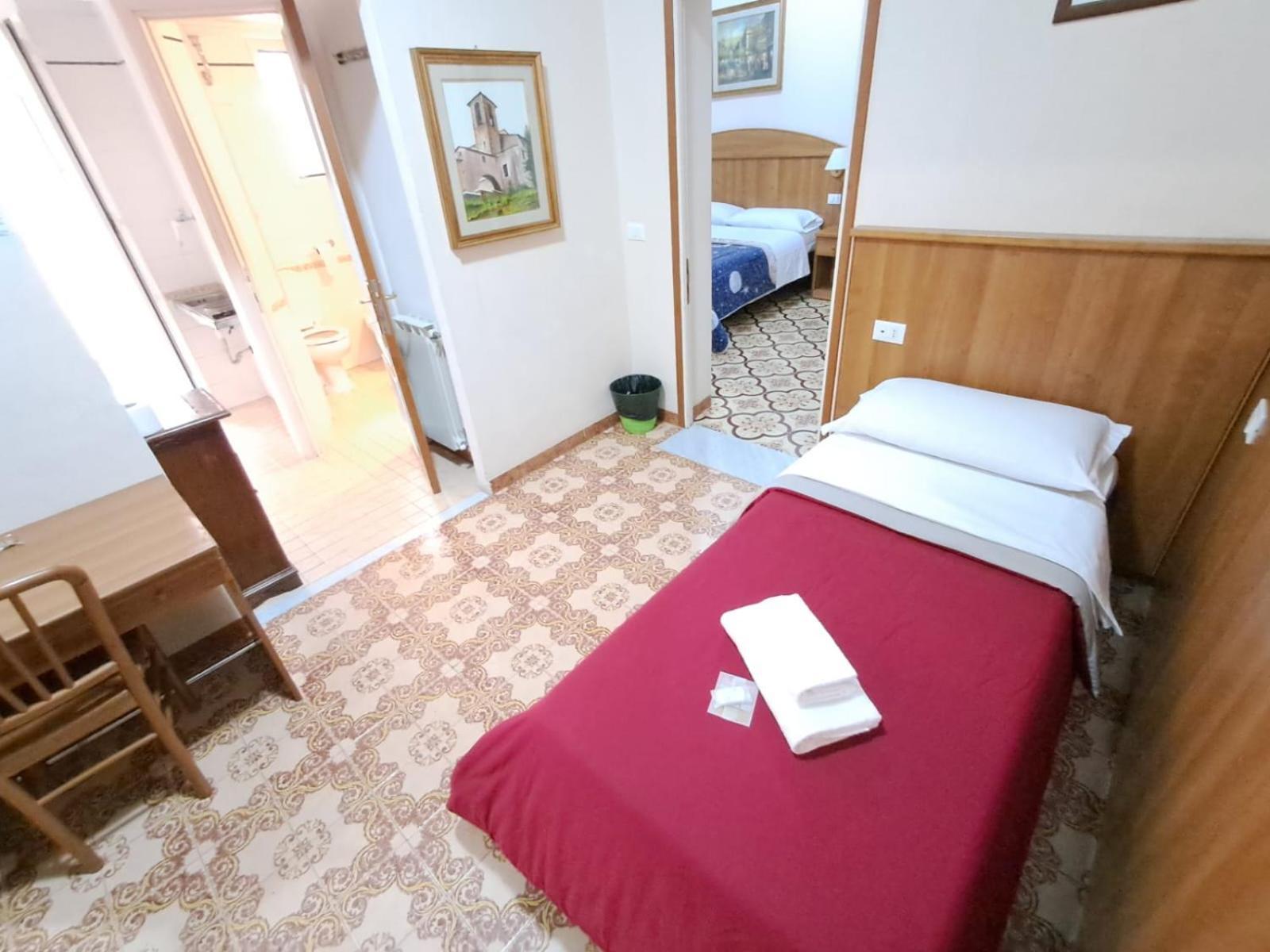 Comfort Triple Room