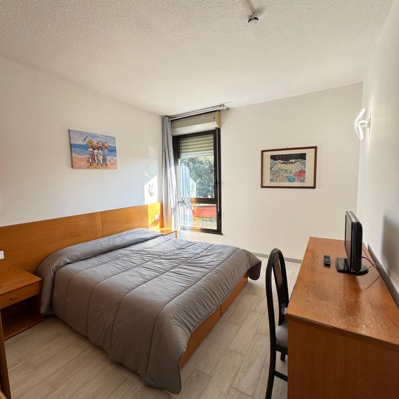 Double Room,1742599874:JPEG
