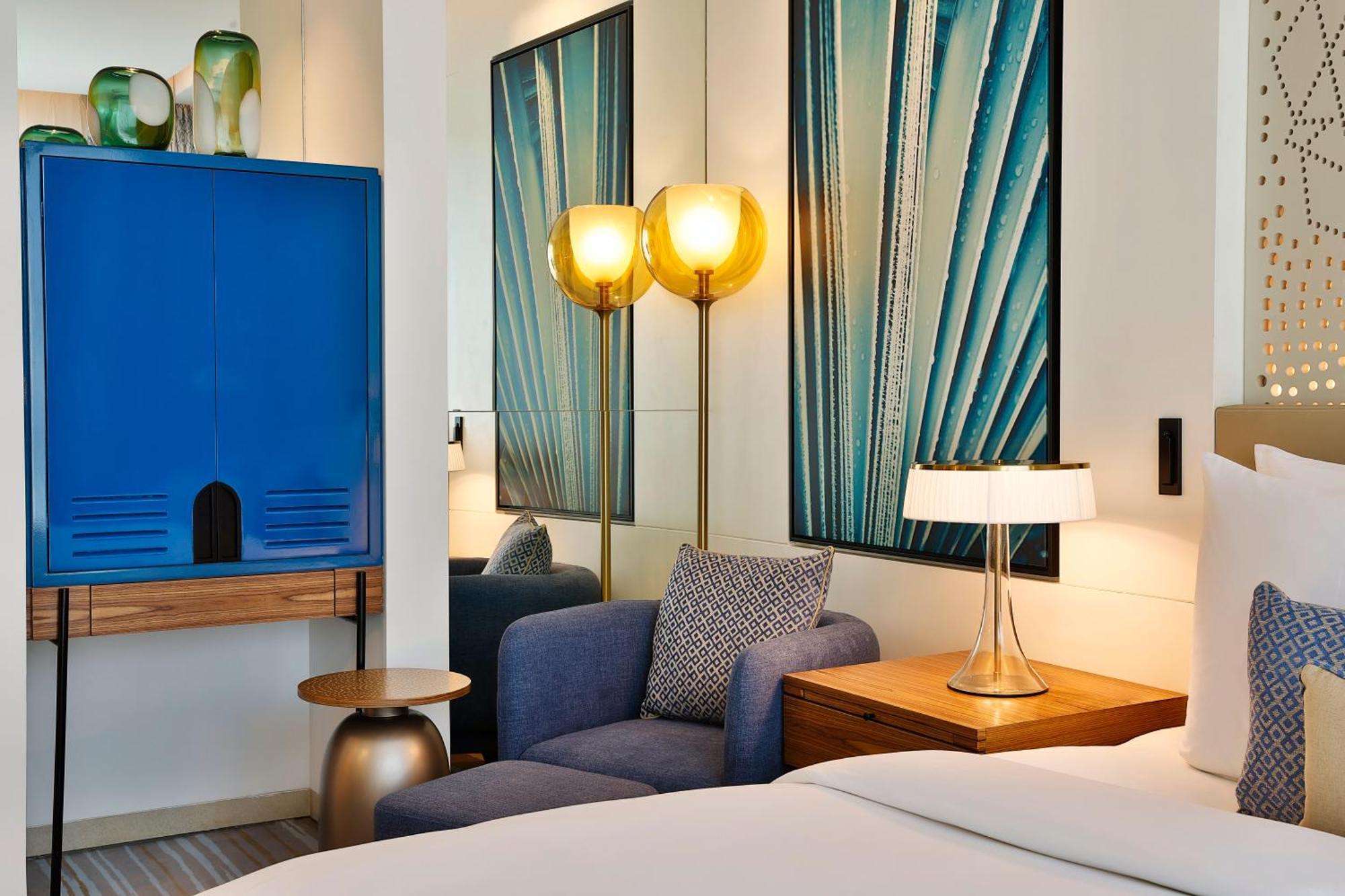 Zimmer mit Kingsize Bett