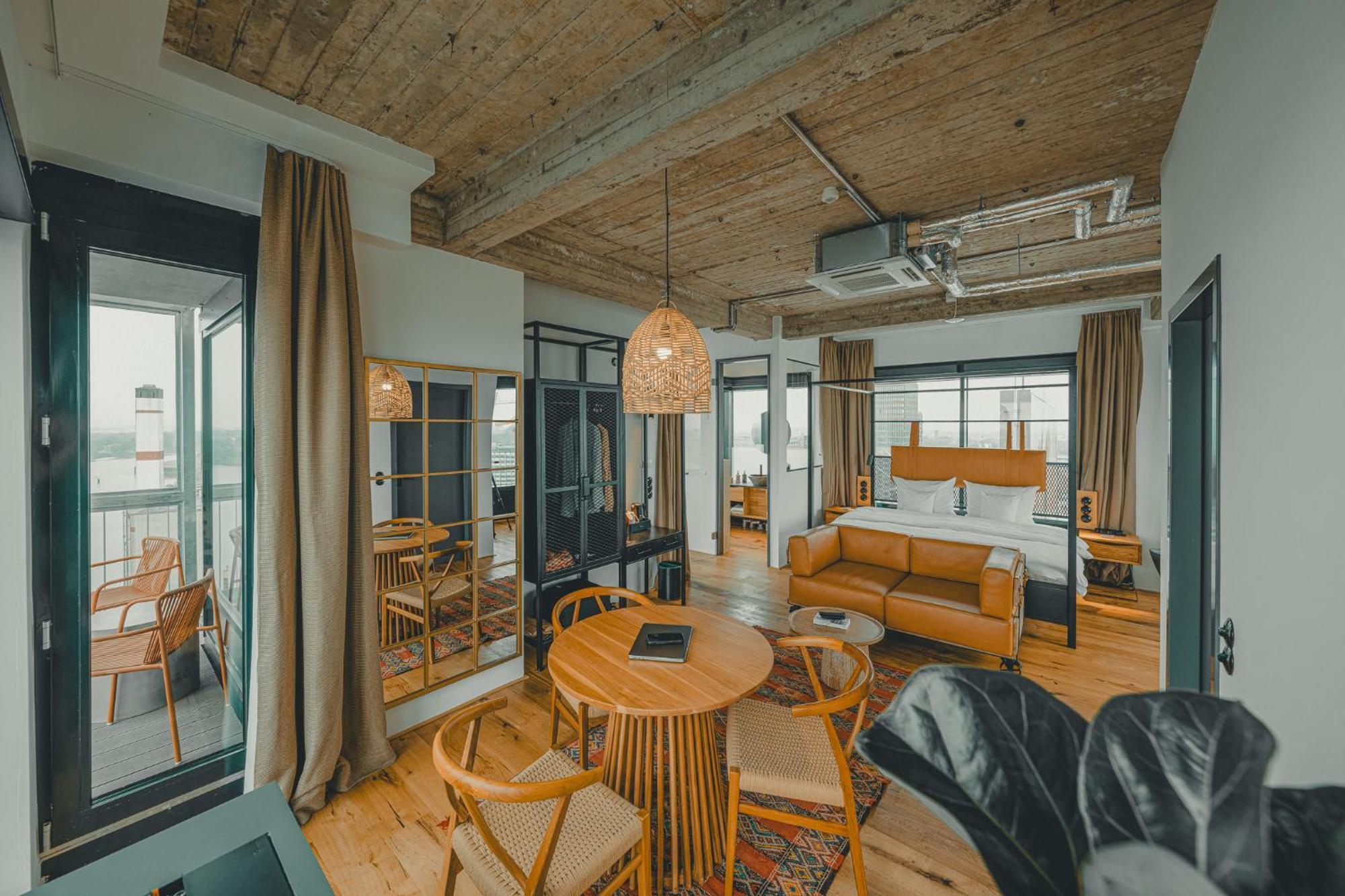 Maisonnette/Duplex Suite