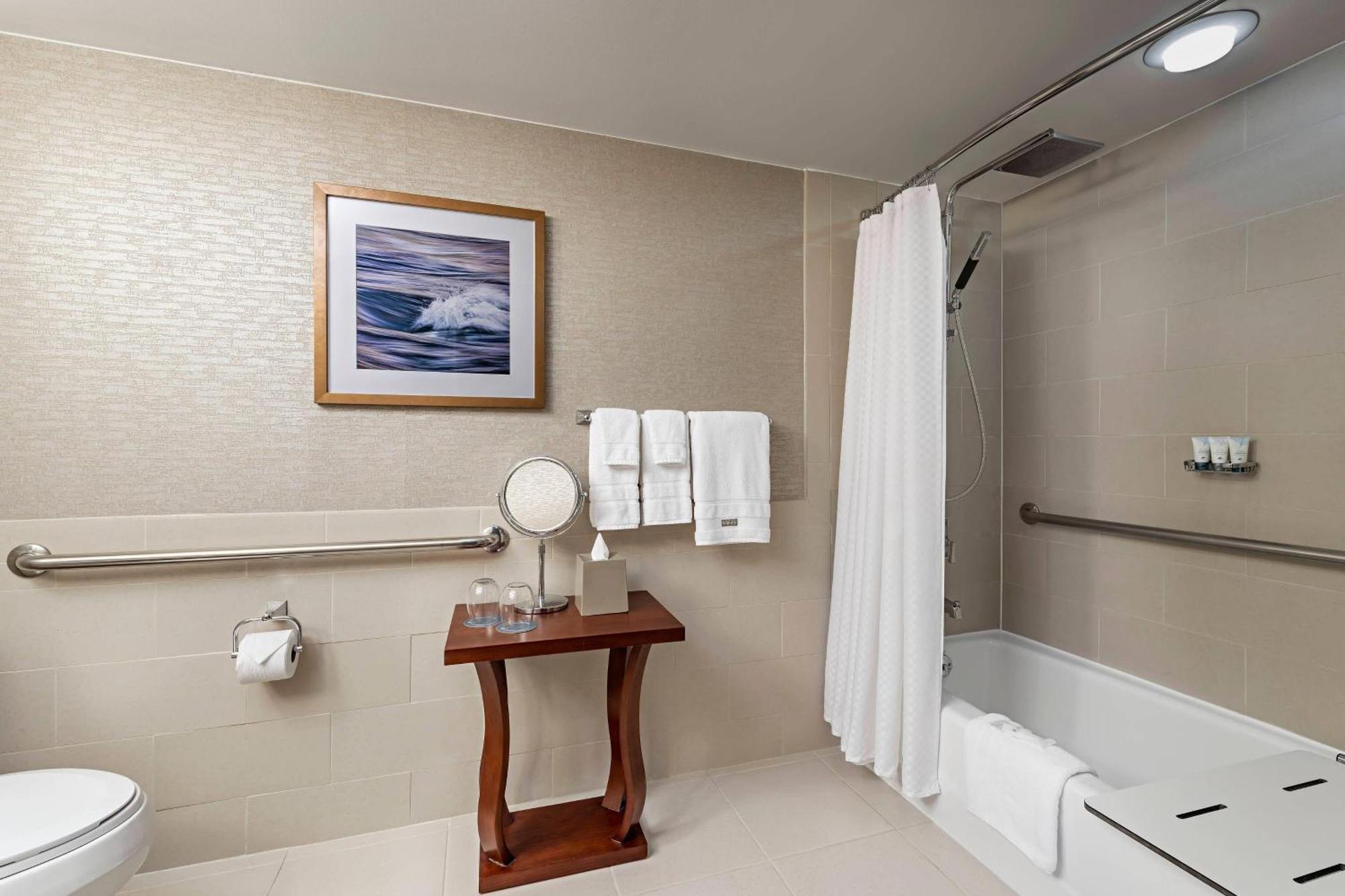 Traditional, Guest room, 1 King,1634397292:JPEG