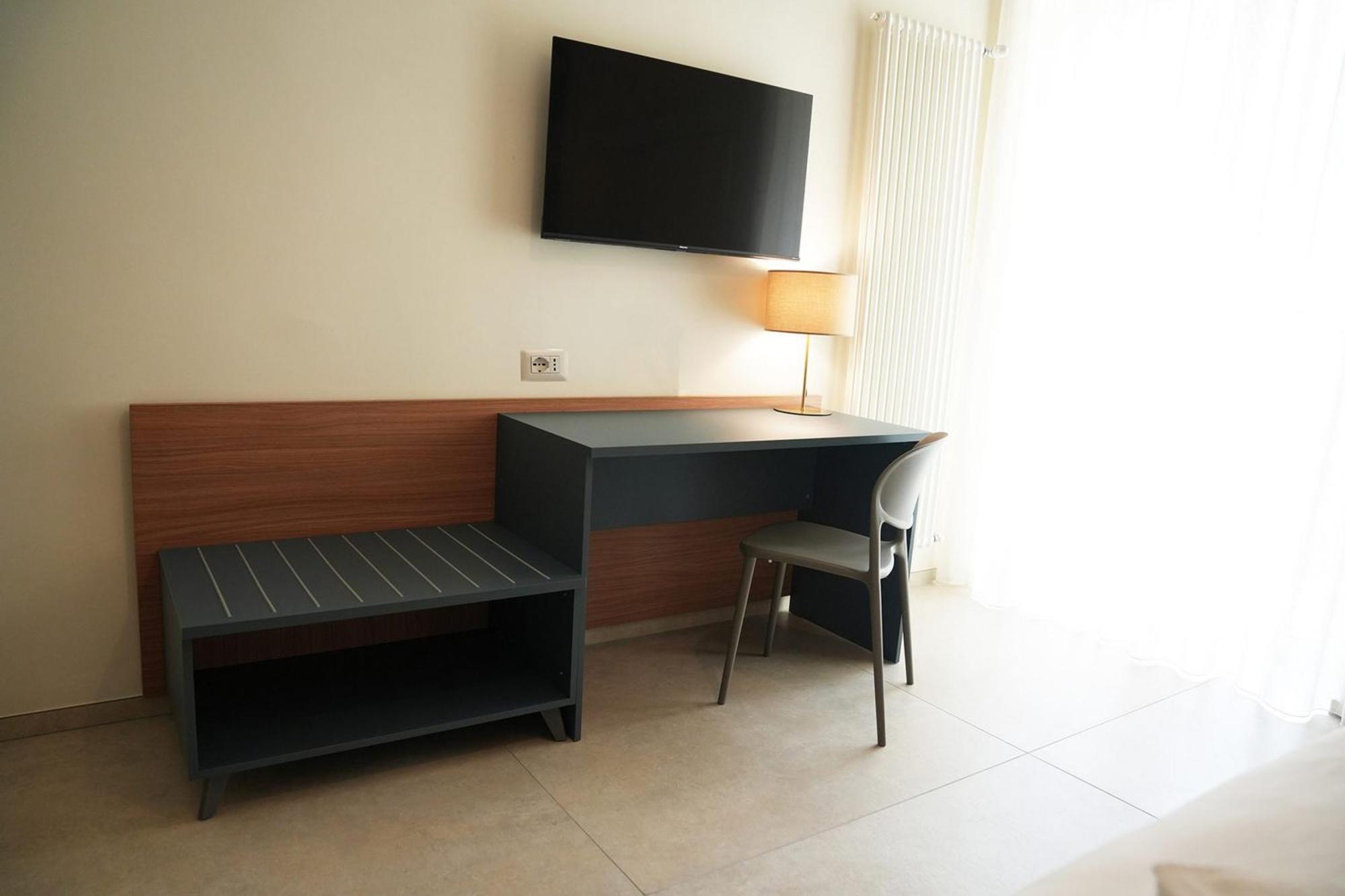 Deluxe Double or Twin Room,1635153770:JPEG