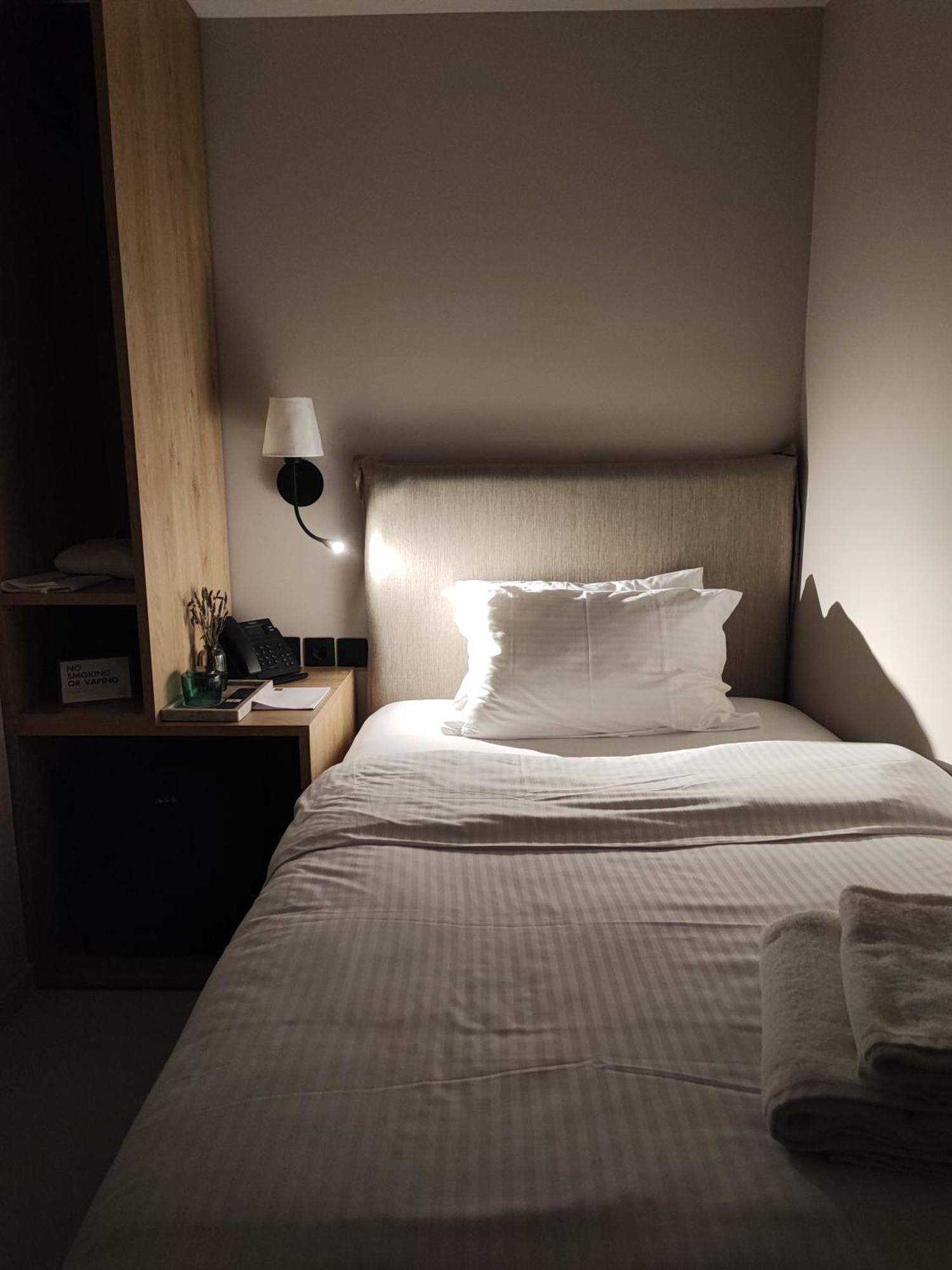 Budget Single Room No Window