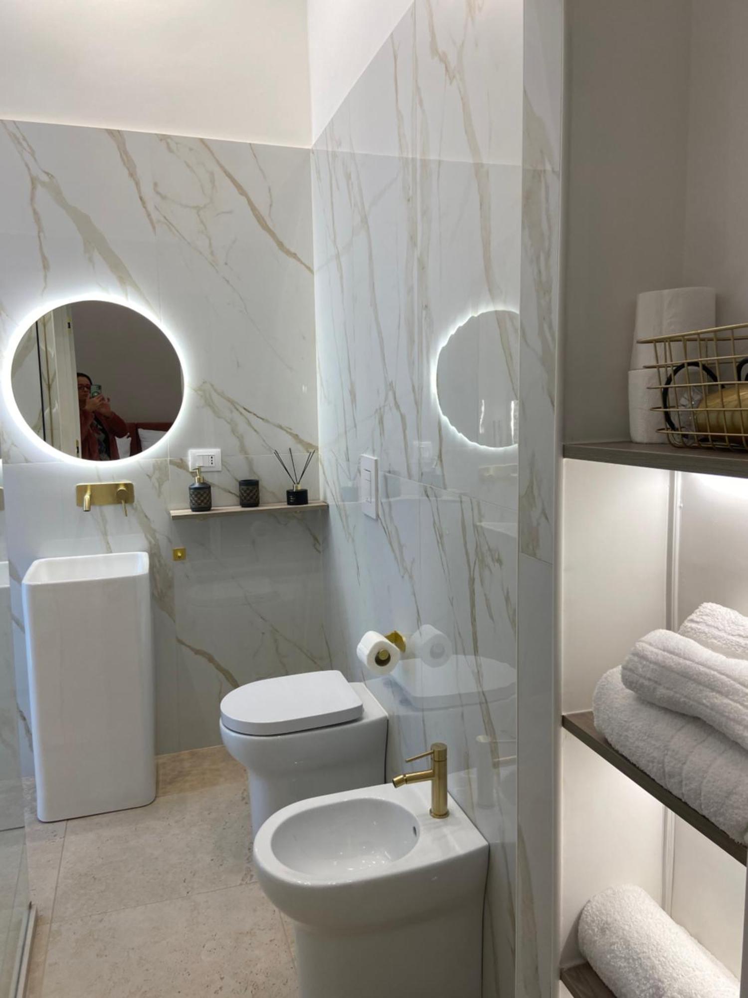 Double Room Private Bathroom