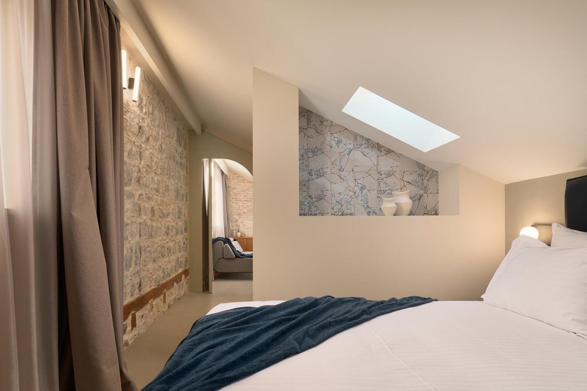 Deluxe Family Suite