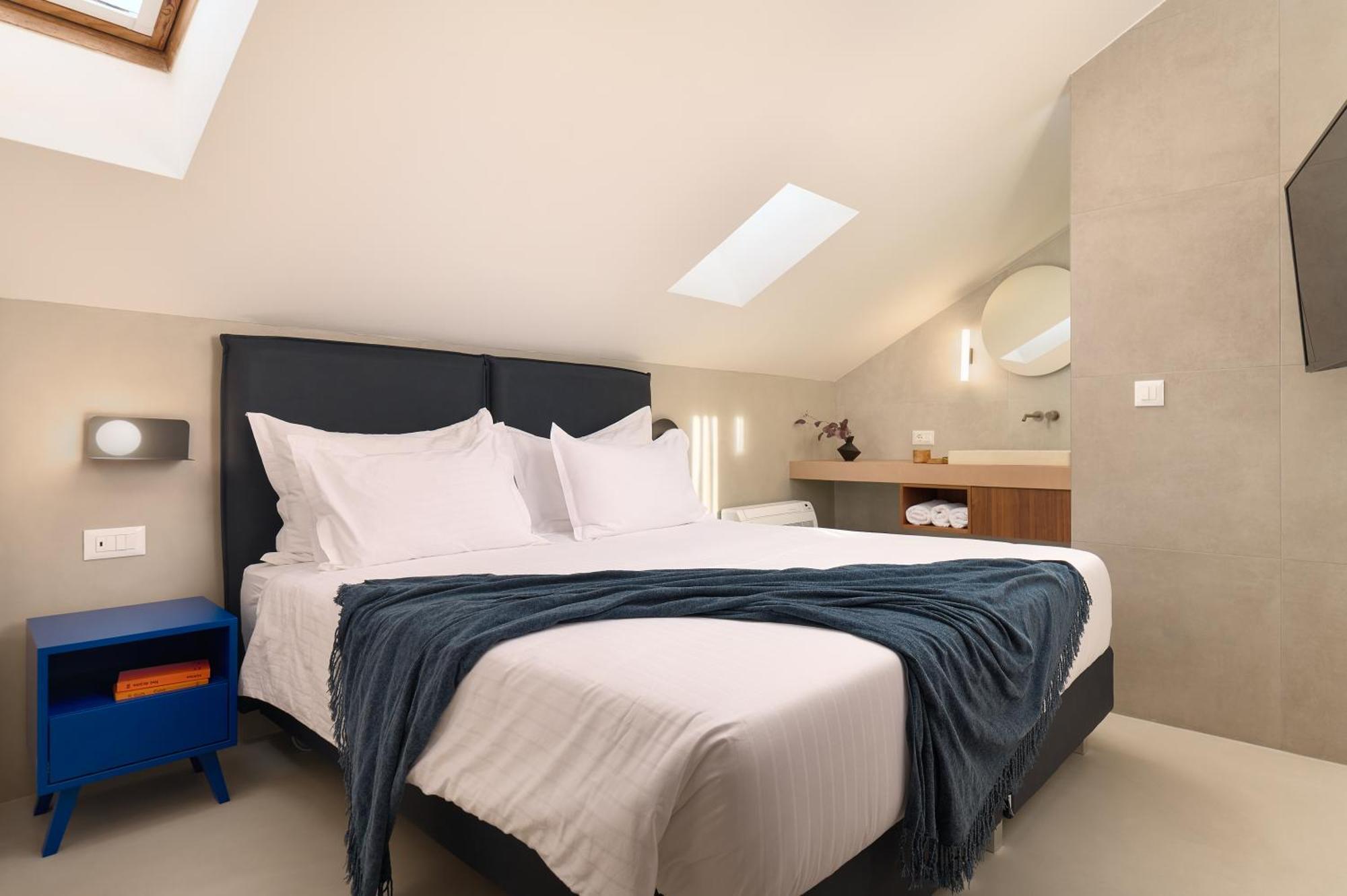 Deluxe Family Suite