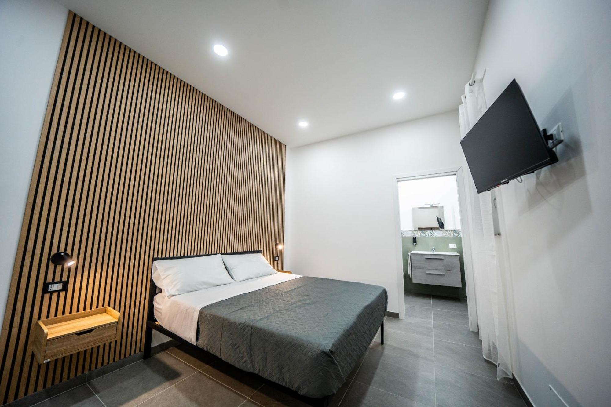 Double Room Private Bathroom