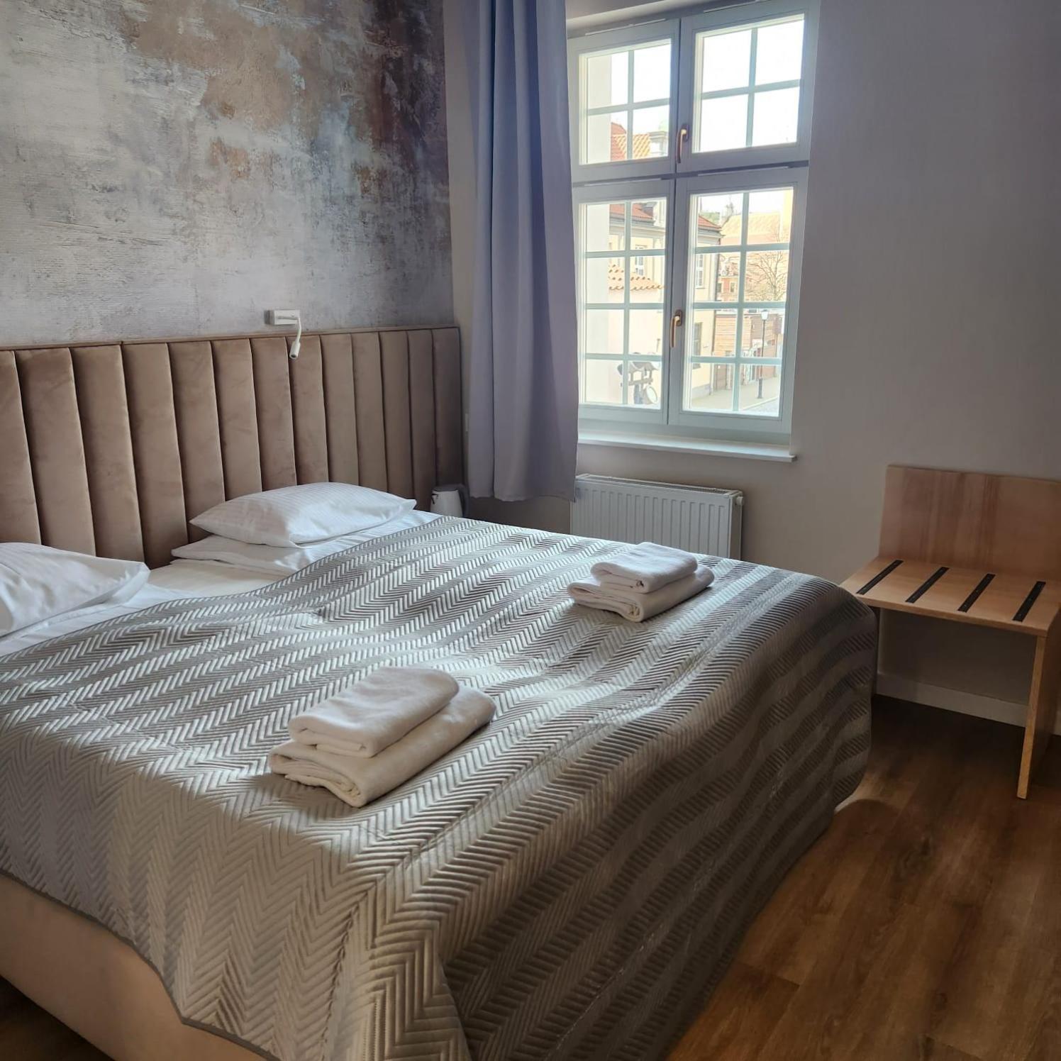 Deluxe Double Room,1635987327:JPEG