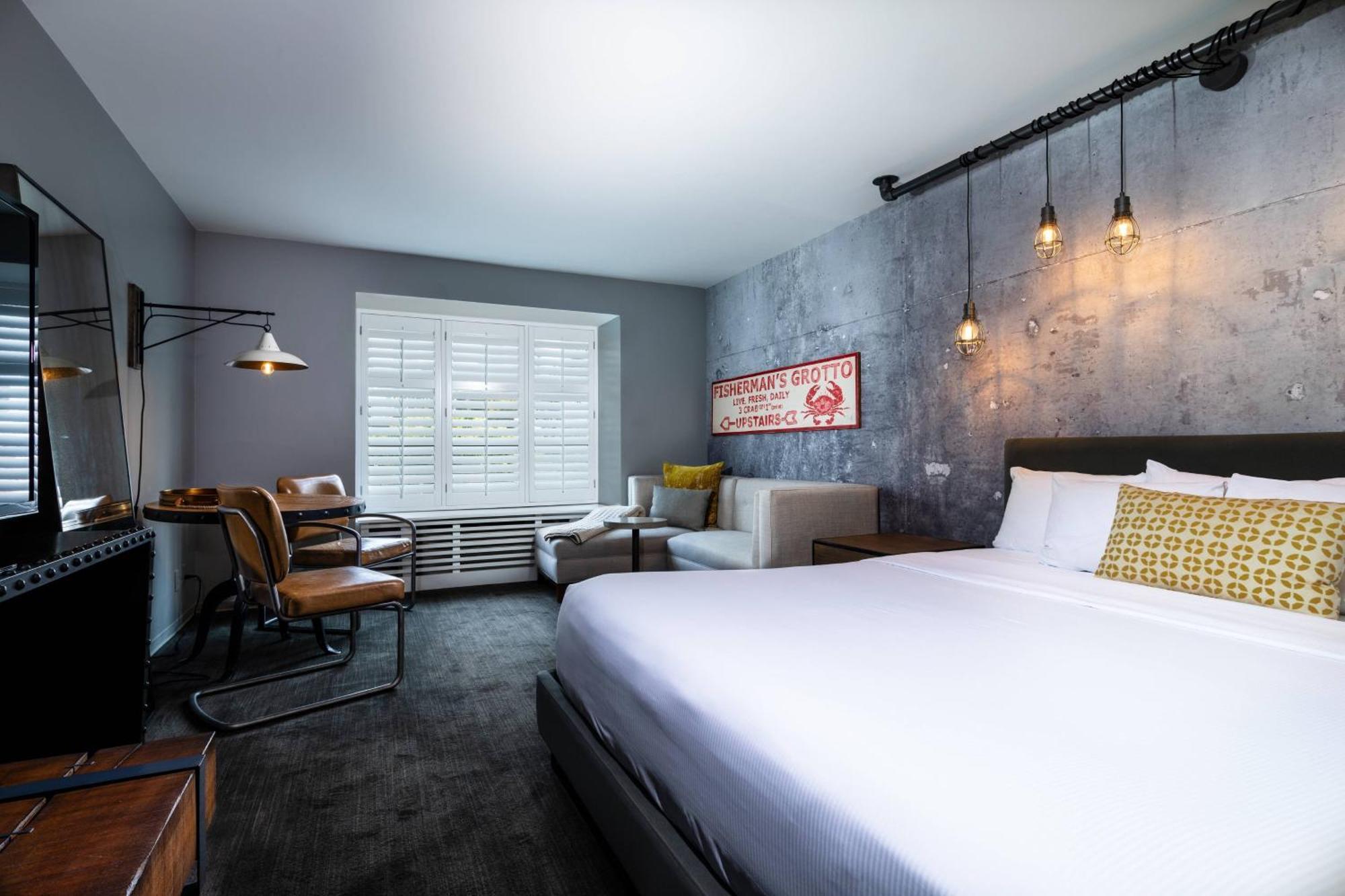 Guest room, 1 King, No view,1636741420:JPEG