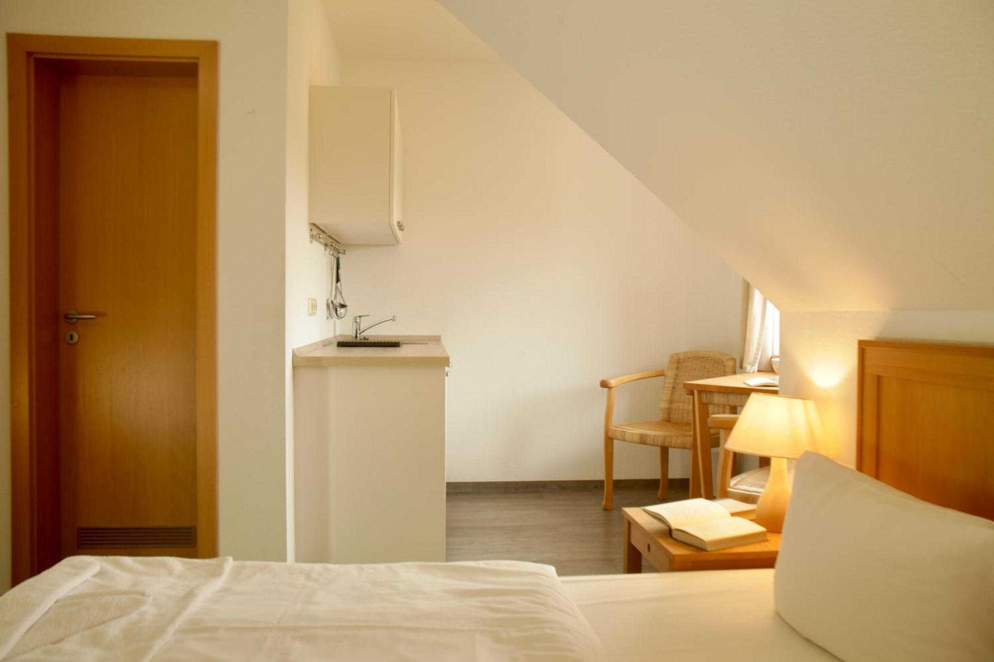 Doppelzimmer mit Gartenblick