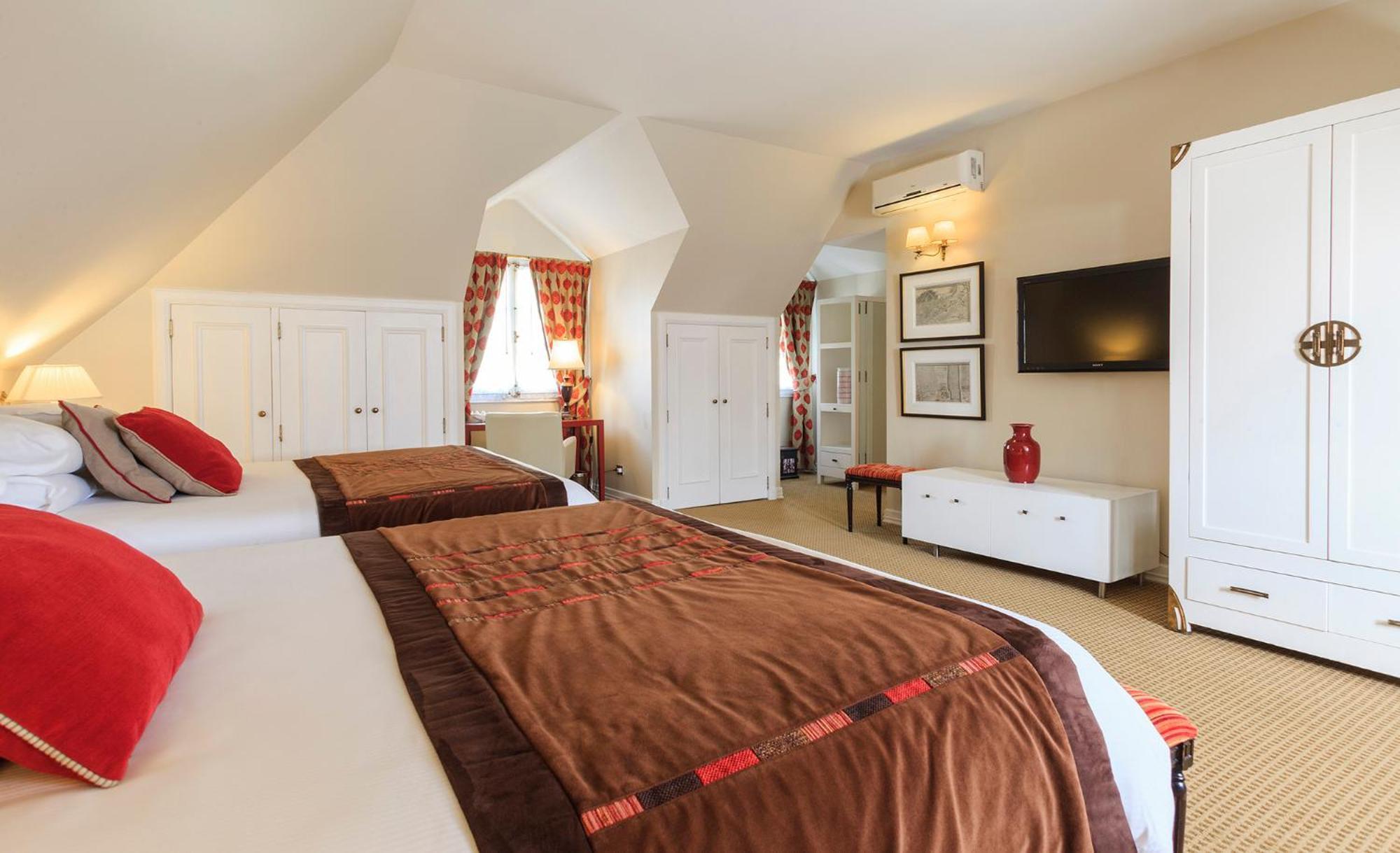 Superior King Suite