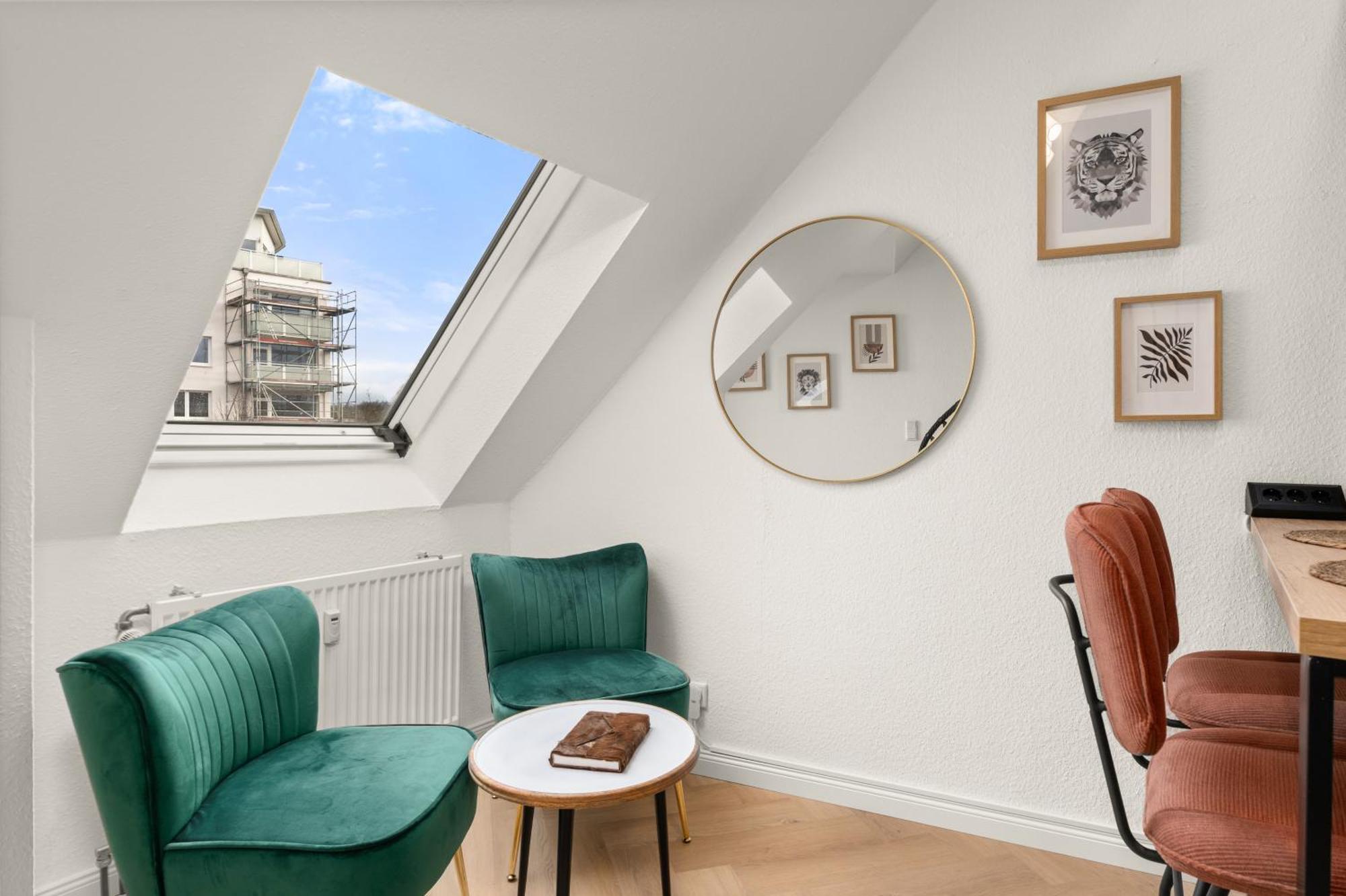 Standard Queen Room