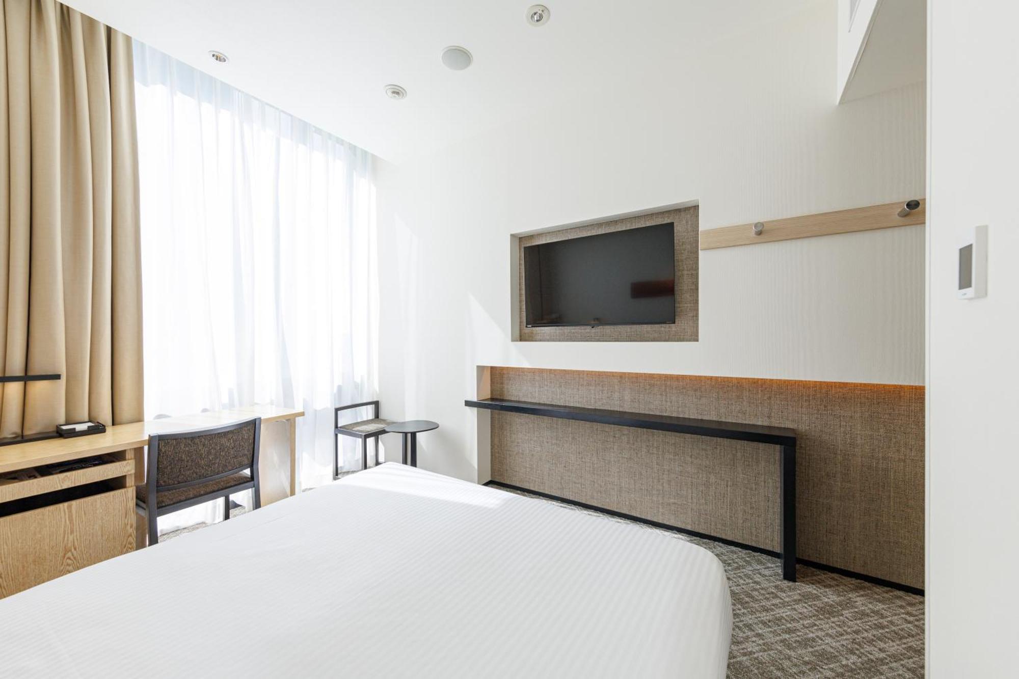 Standard Double Room Queen Bed Non-Smoking