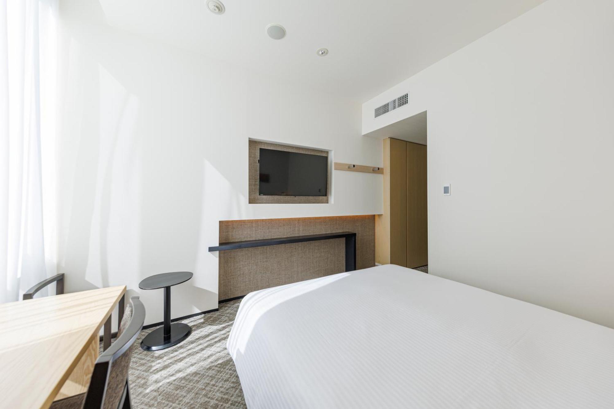 Standard Double Room Queen Bed Non-Smoking