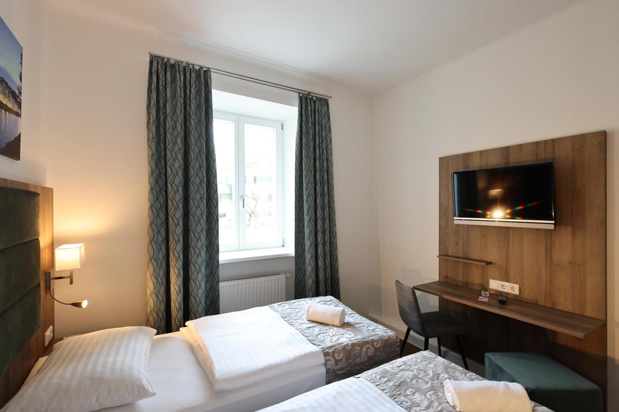 Standard Twin Room Plus