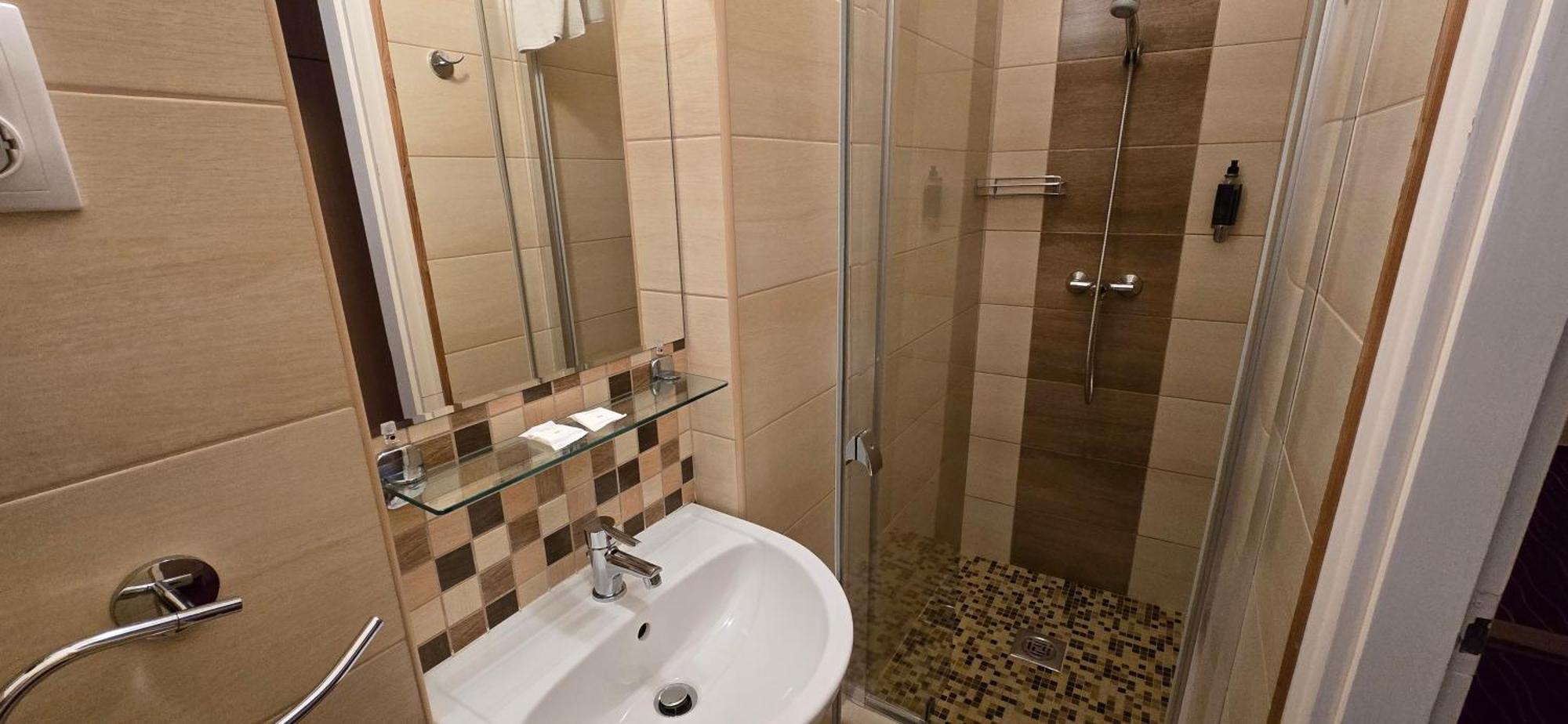 Single Room without Air Conditioning