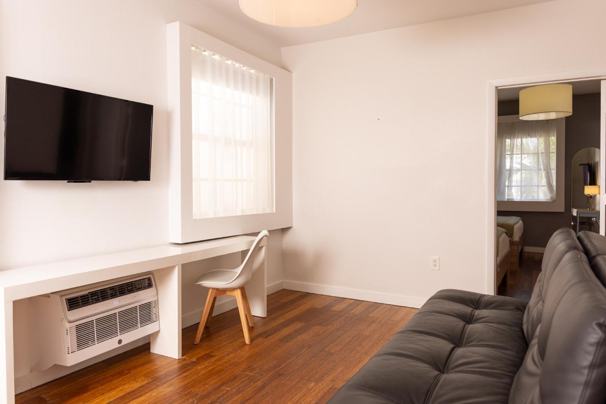 One Bedroom Apartment