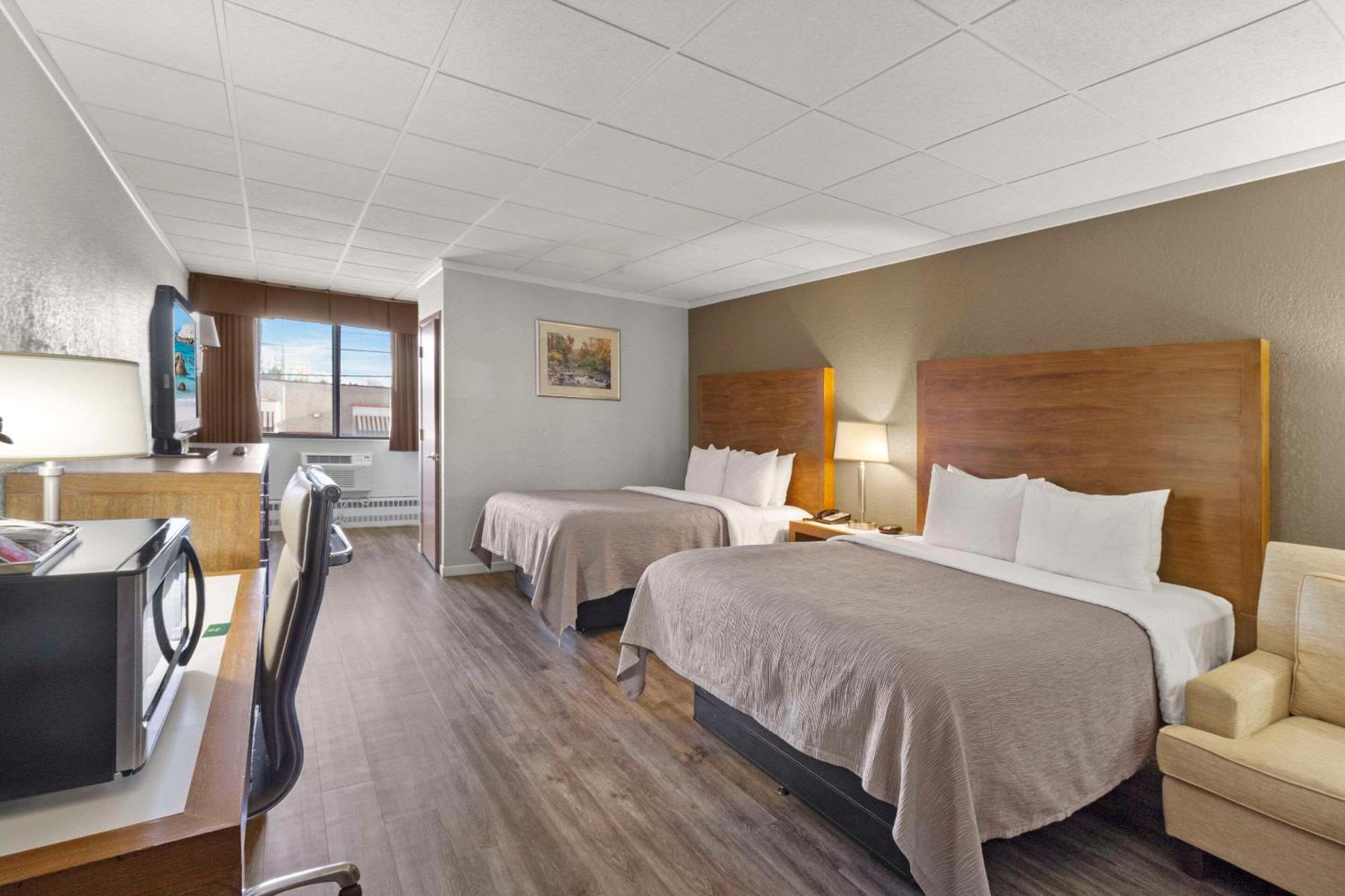 Standard Queen Room Two Queen Beds Non-Smoking