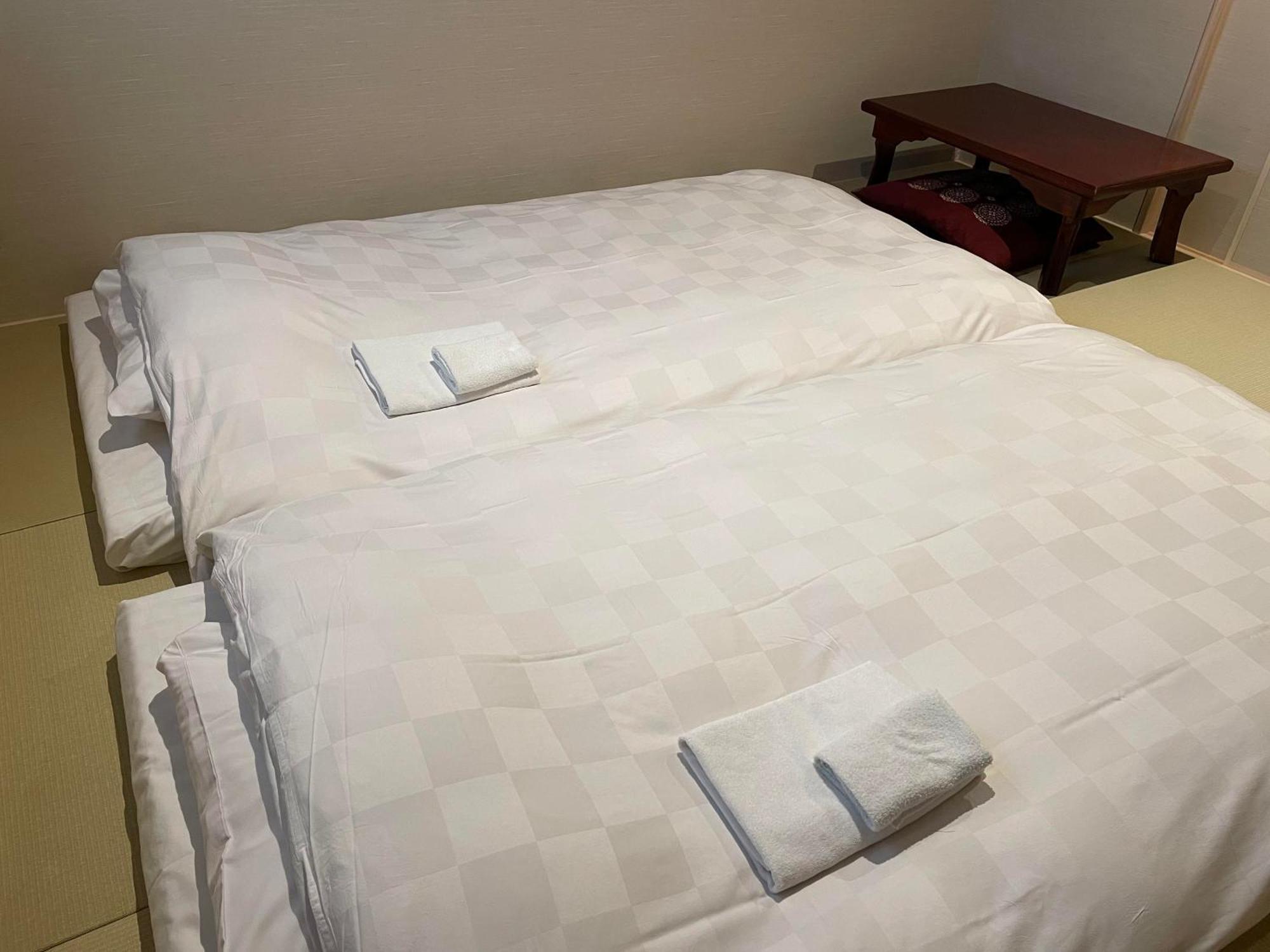 Economy Twin Room
