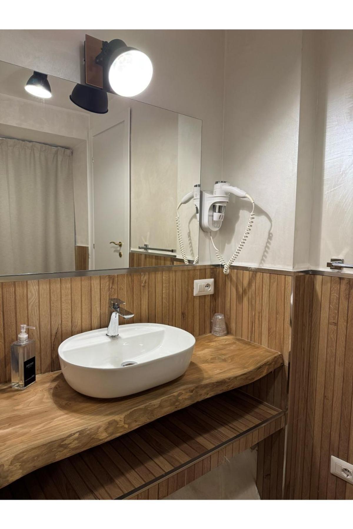Large Single Room