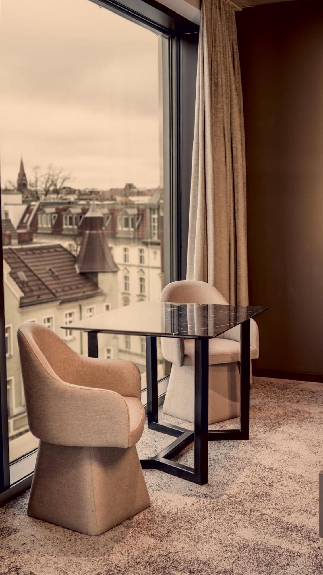 Junior Suite,1643322536:JPEG