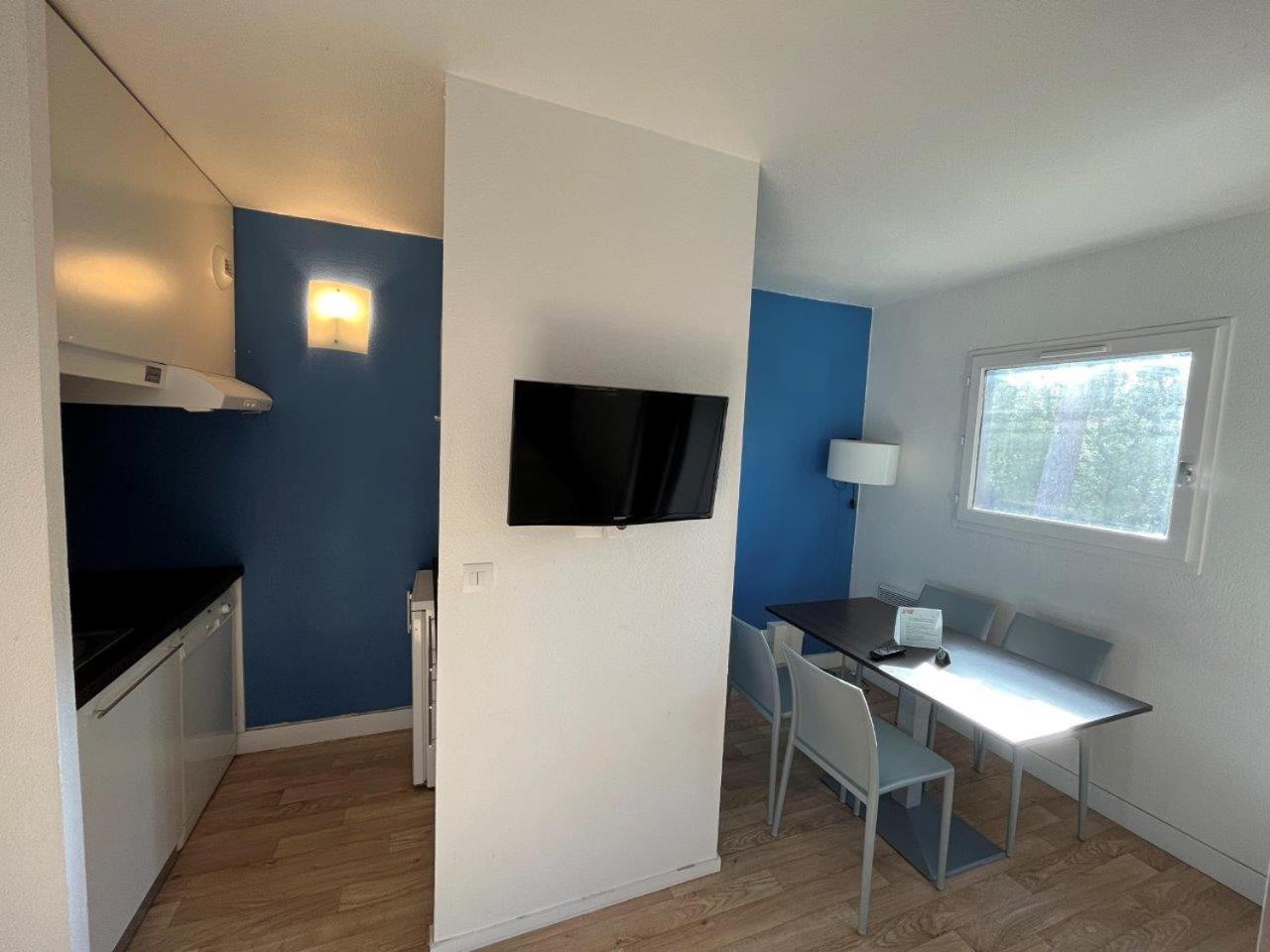 One-Bedroom Apartment Balcony