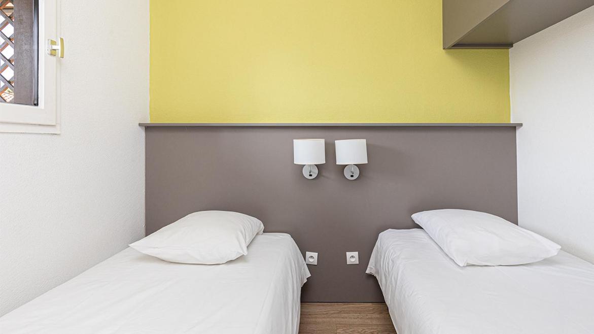 Quadruple Room Private Bathroom
