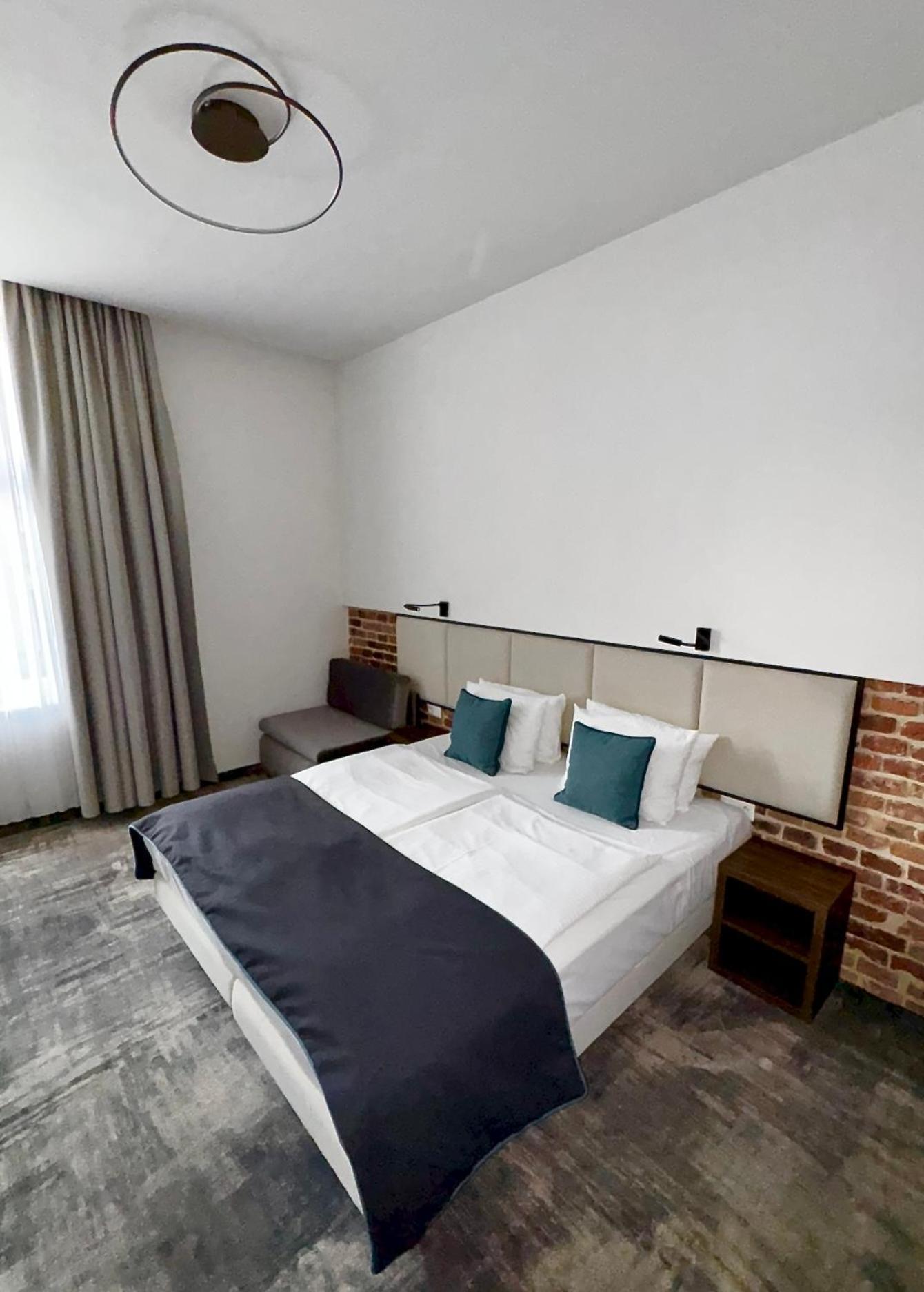 Double or Twin Room Extra Bed