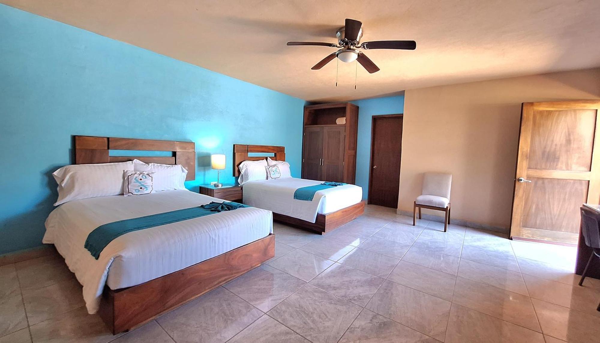 Twin Room Private Bathroom