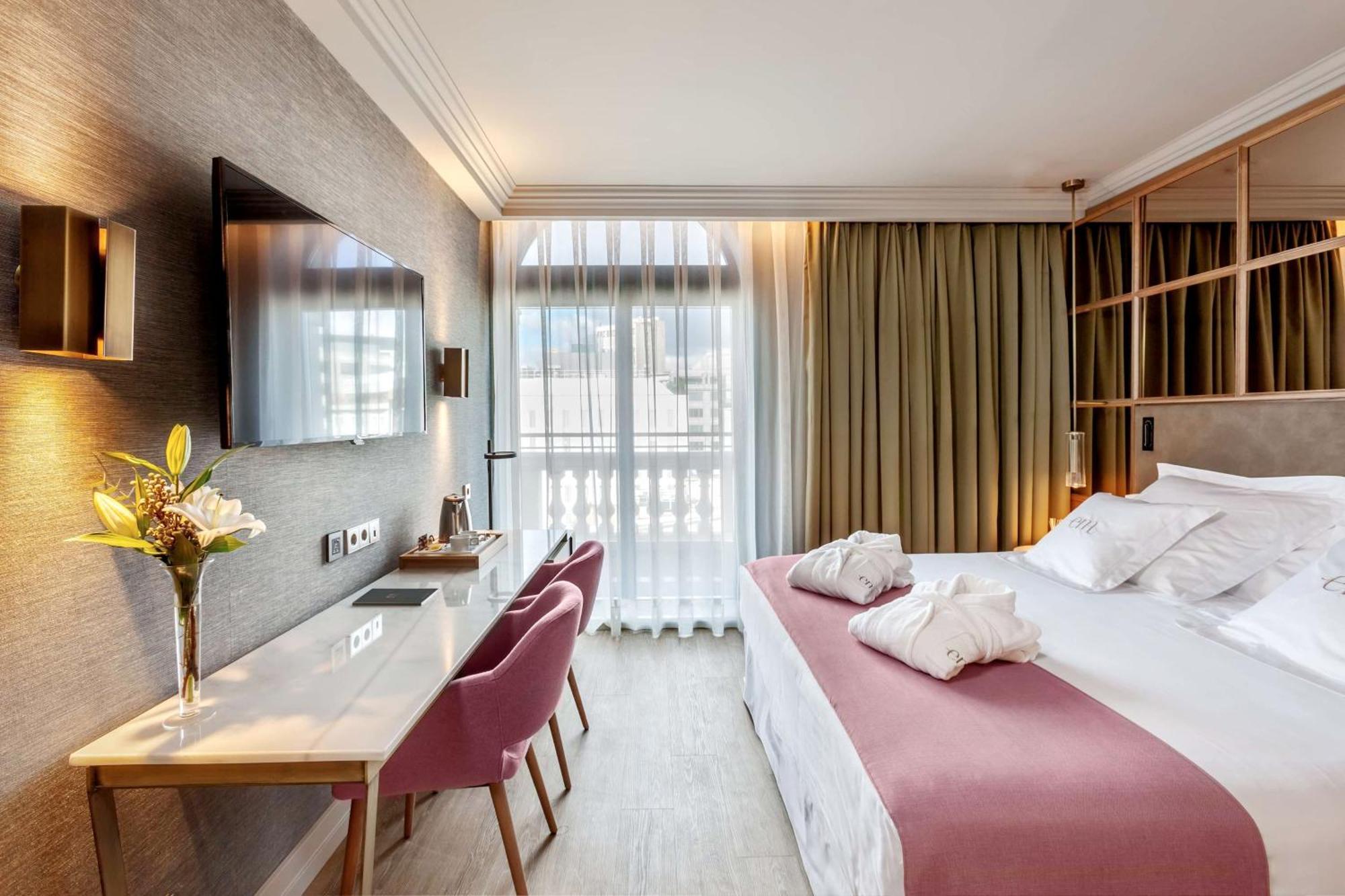 Premium King Room Balcony