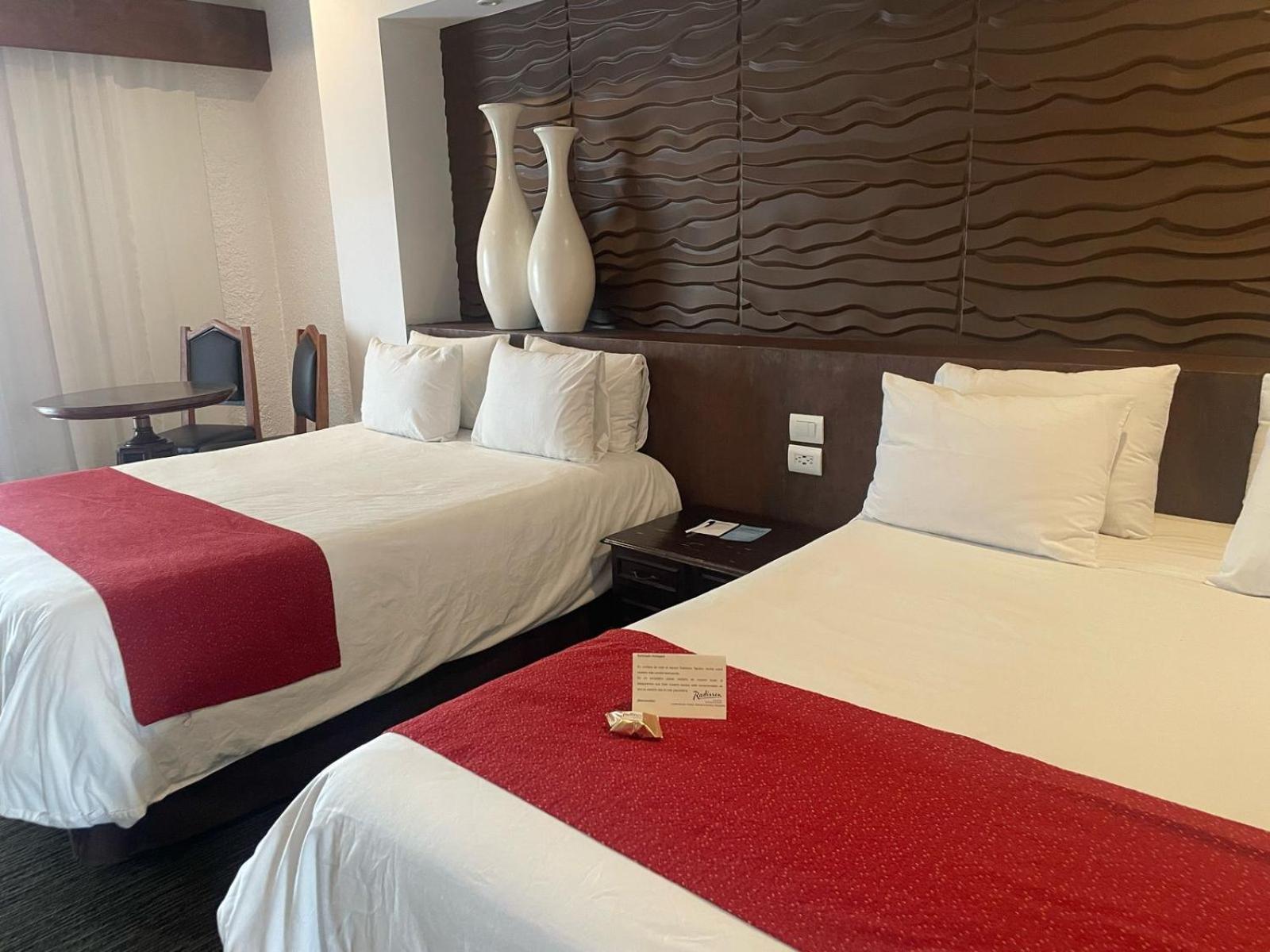 Queen Room Two Queen Beds City View Non-Smoking