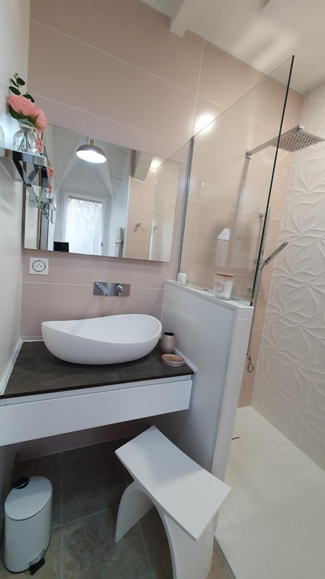 Double Room Private Bathroom