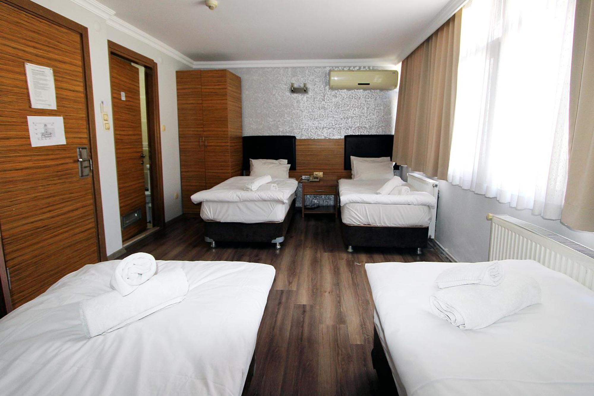 Standard Quadruple Room,1648255896:JPEG