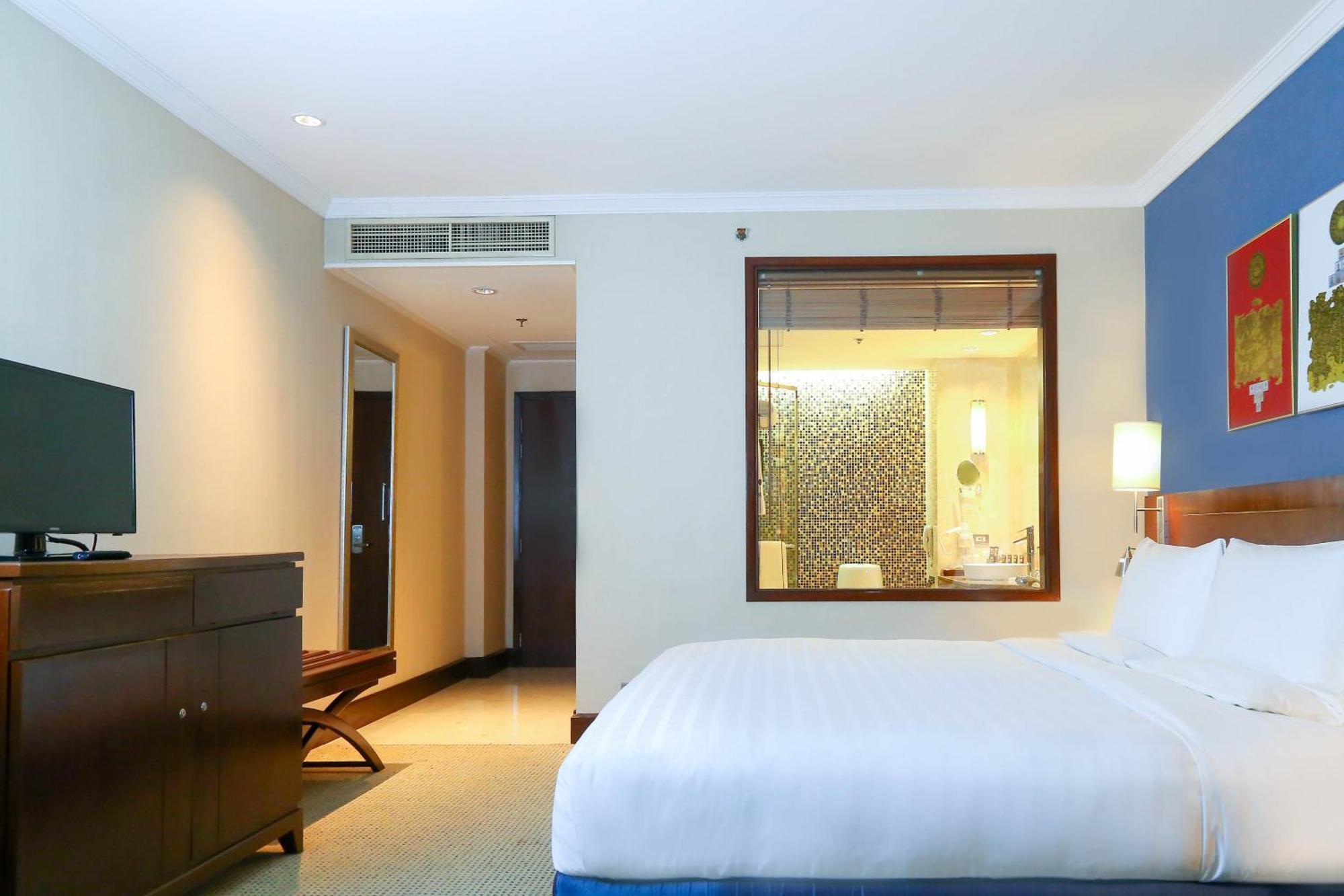 King Room,1770438810:JPEG