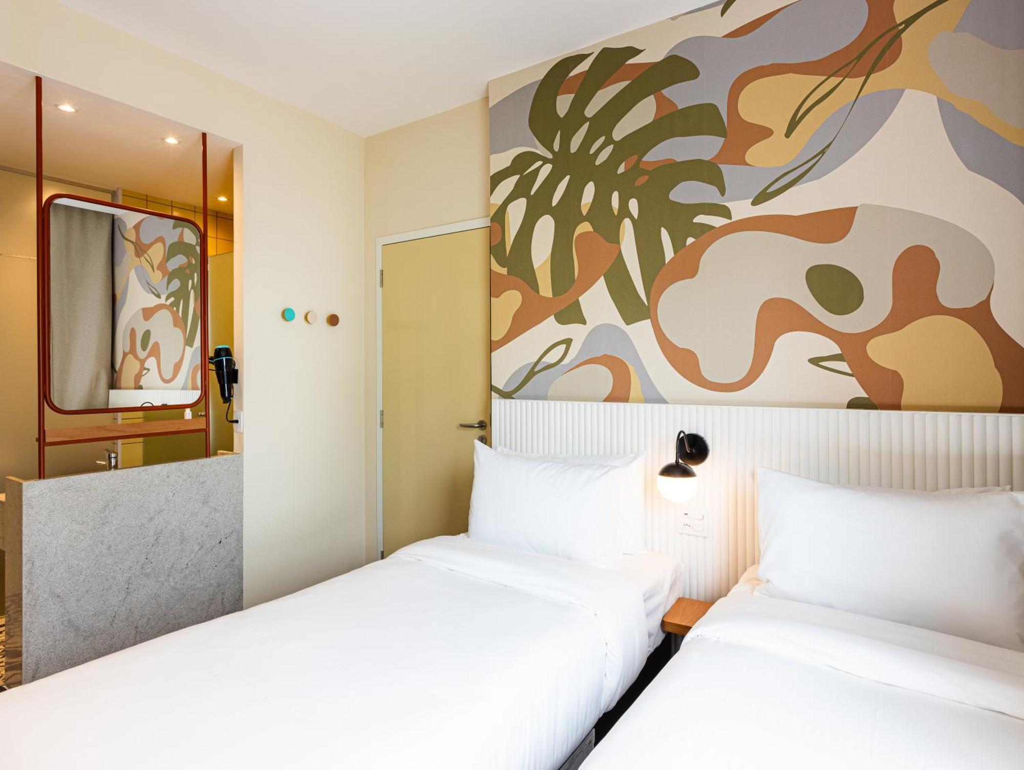 Standard Twin Room