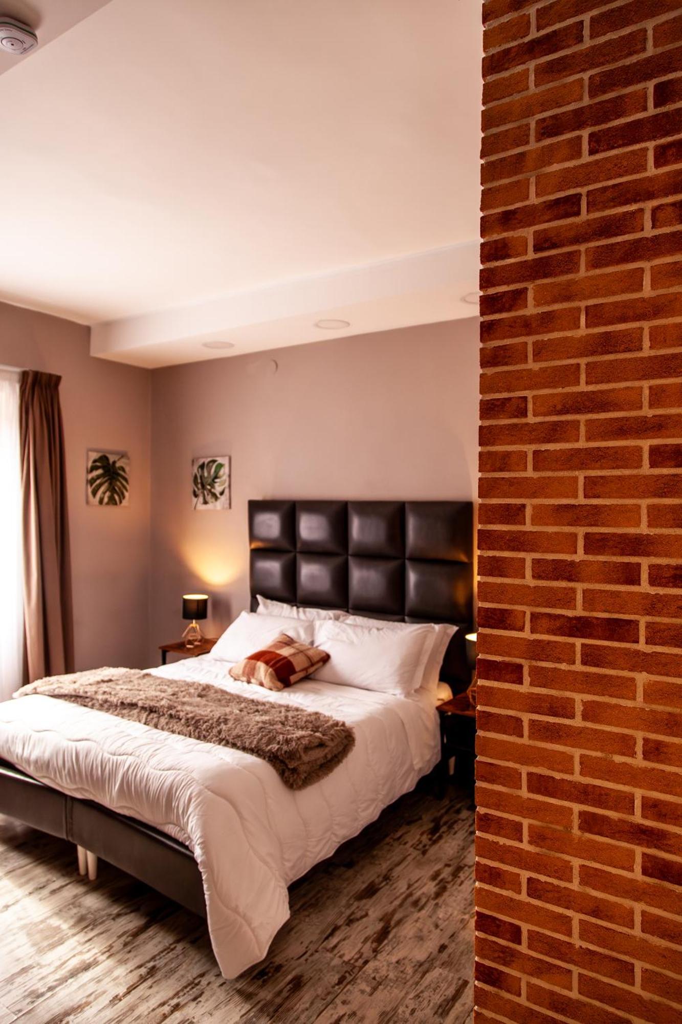 Double Room Private Bathroom