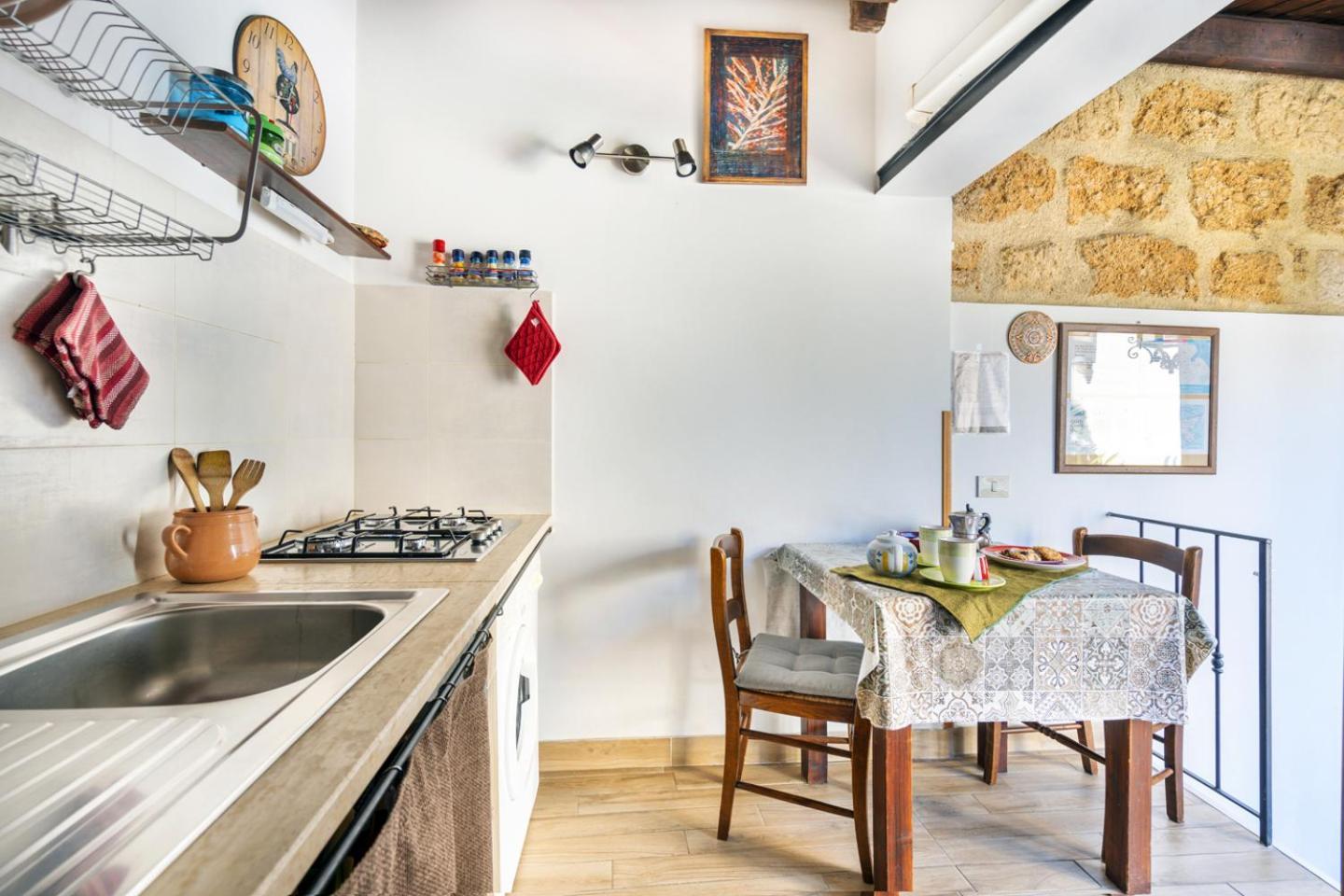 Apartment with Terrace,1650002862:JPEG