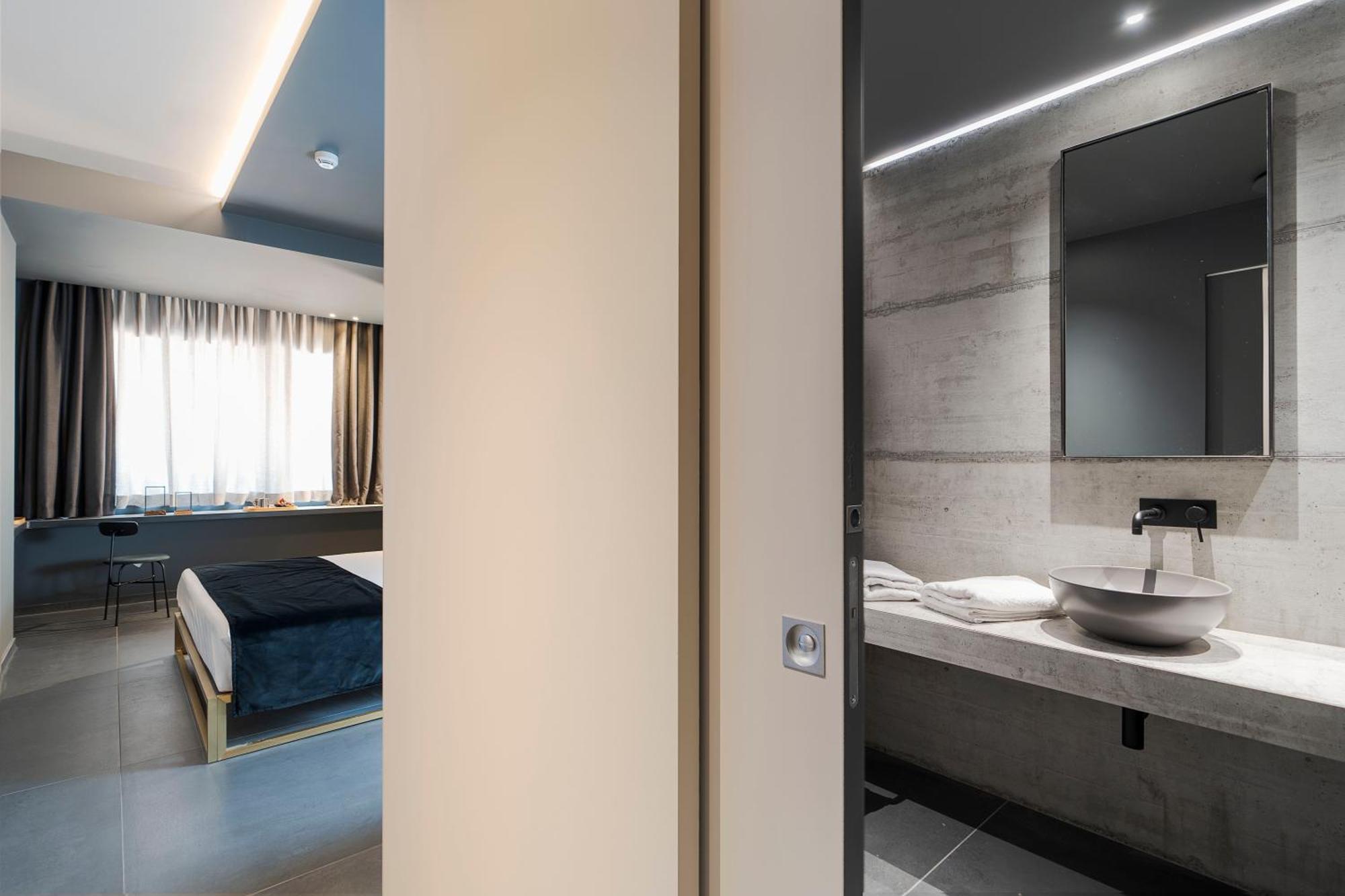 Standard Double Room,1652680034:JPEG