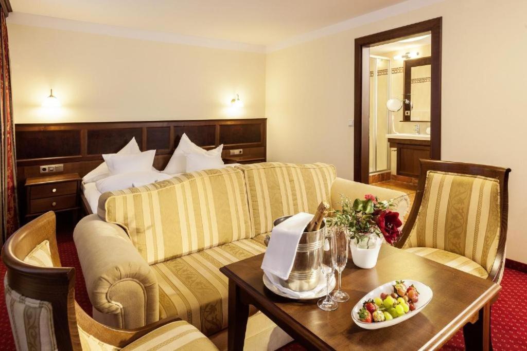 Deluxe Double Room,1652722121:JPEG