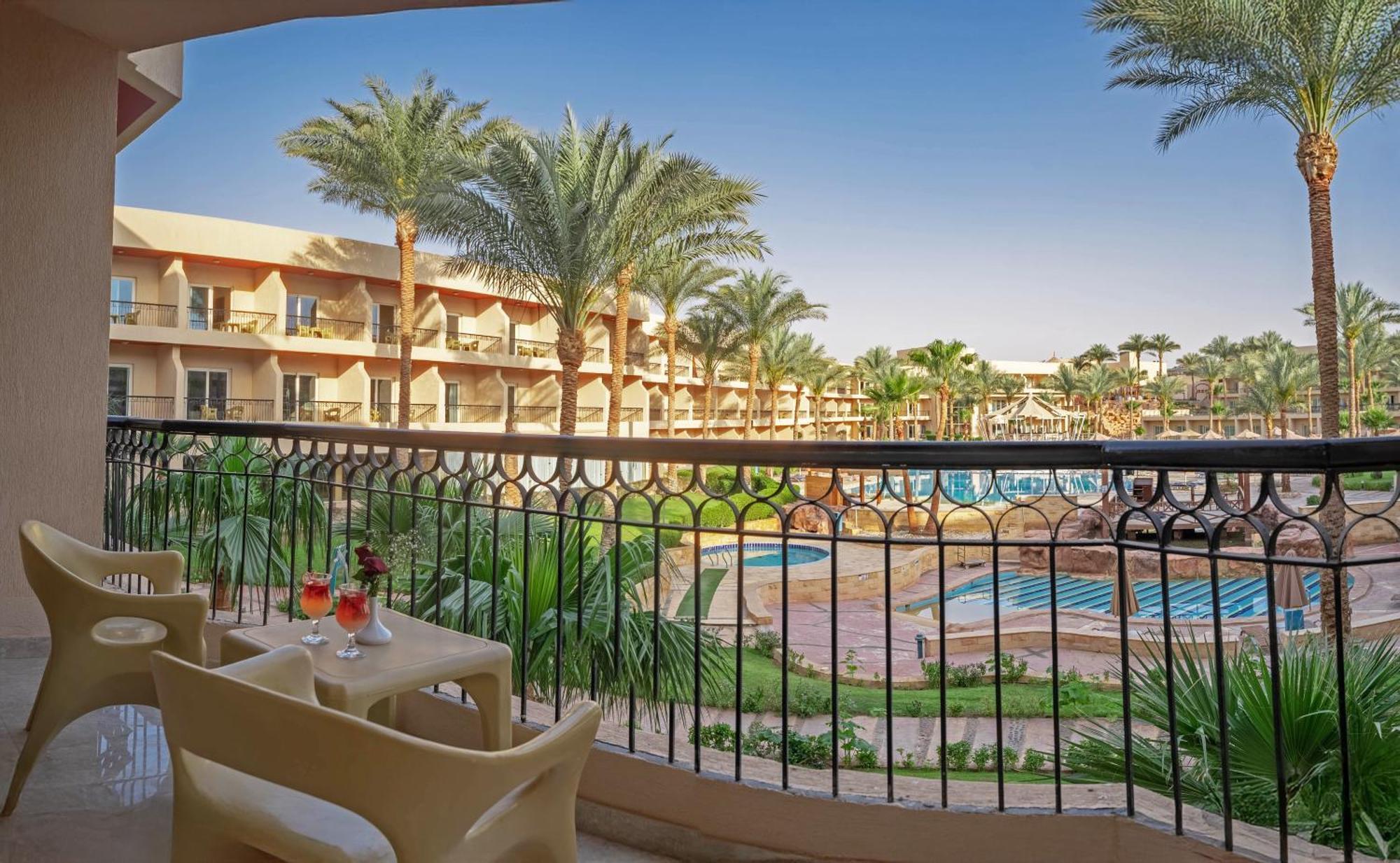 Superior Double Room (2 Adults +2 Child)
